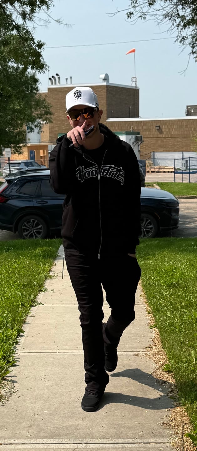 Customer photo review of DEEP FIT LVCO "White" A-Frame Snapback