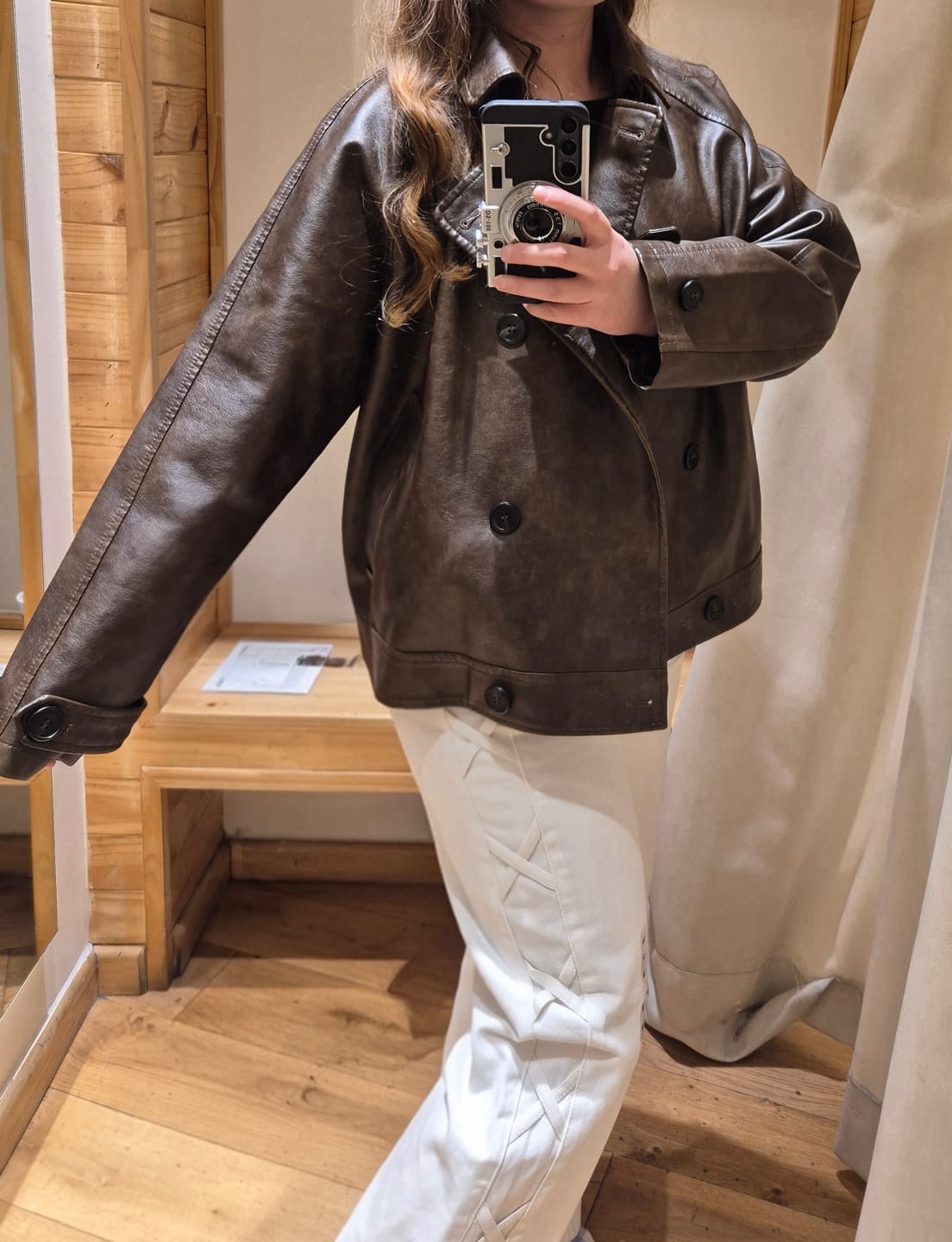 Customer photo review of Pantalón Franja Lateral White