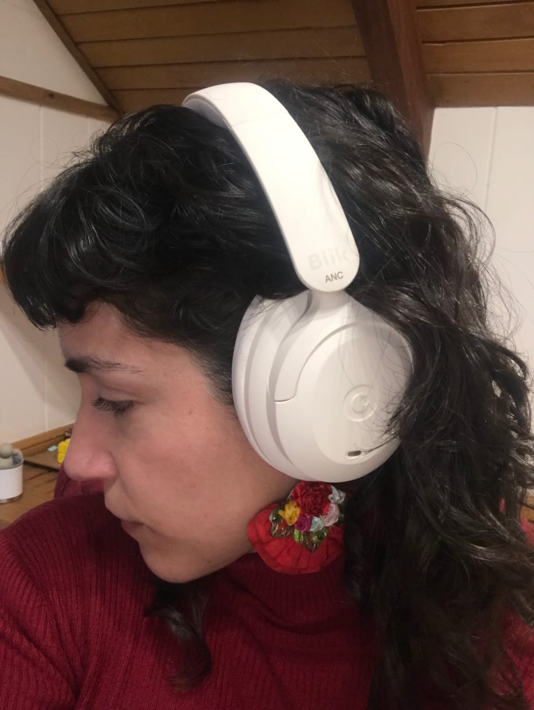 Customer photo review of Audifonos Bluetooth Blik Soul900 Cancelación De Ruido 60H Crema