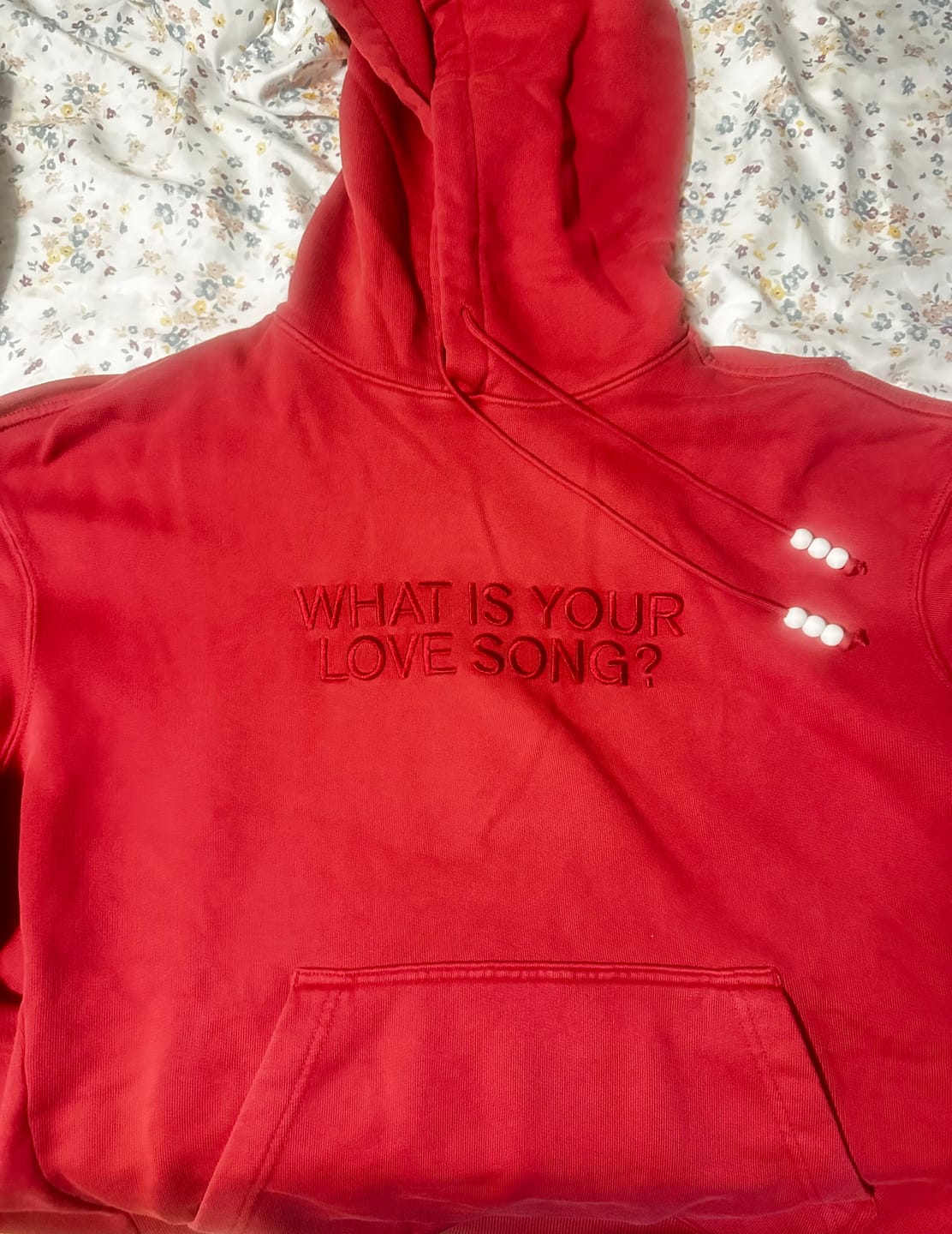 Customer photo review of [4TH PRE-ORDER] BTS - ARIRANG OFFICIAL MD HOODIE RED