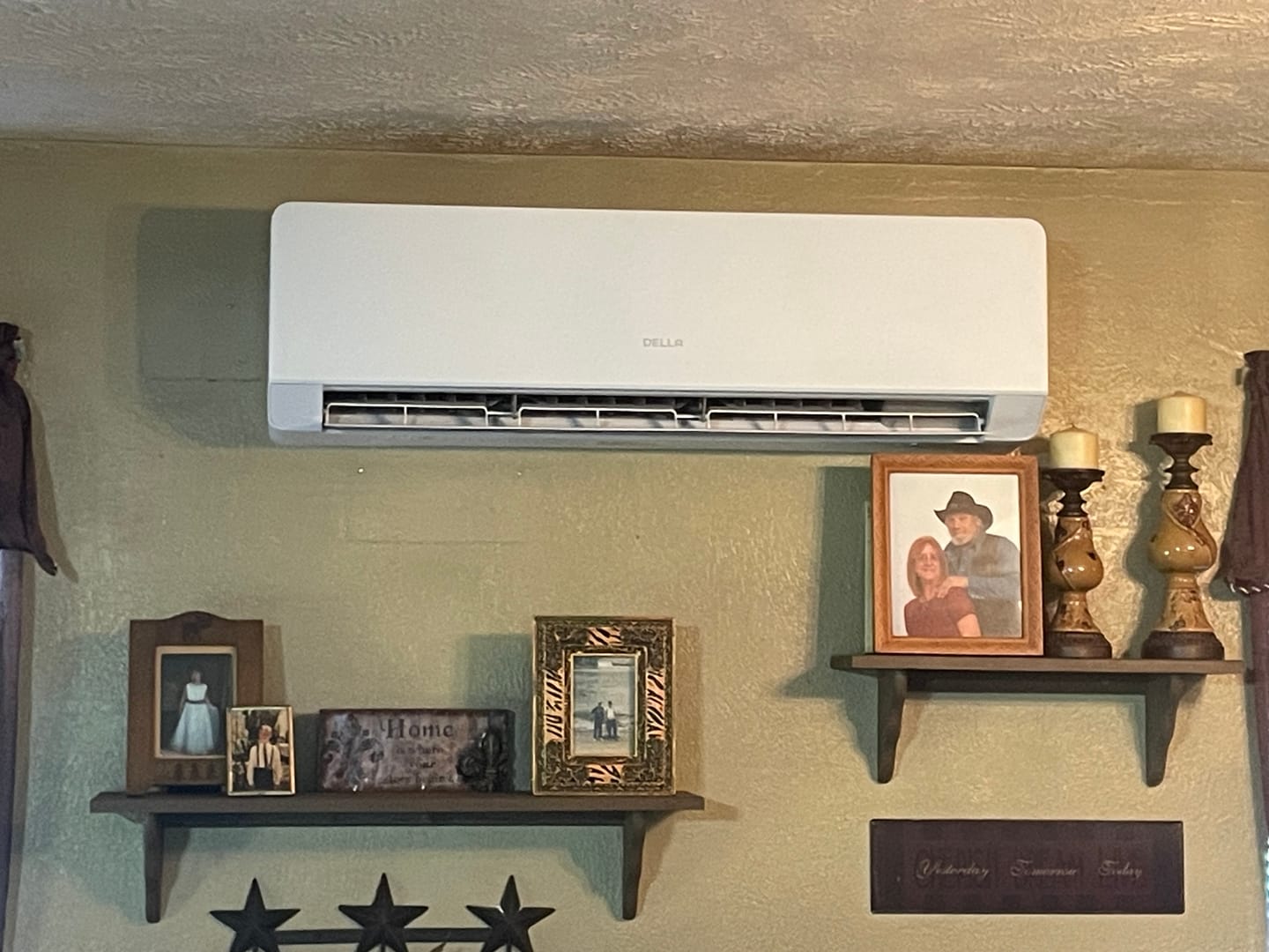 Customer photo review of DELLA Serena Series 24000 BTU 22 SEER2 Mini-Split Heat Pump AC - Up to 1500 Sq.Ft.
