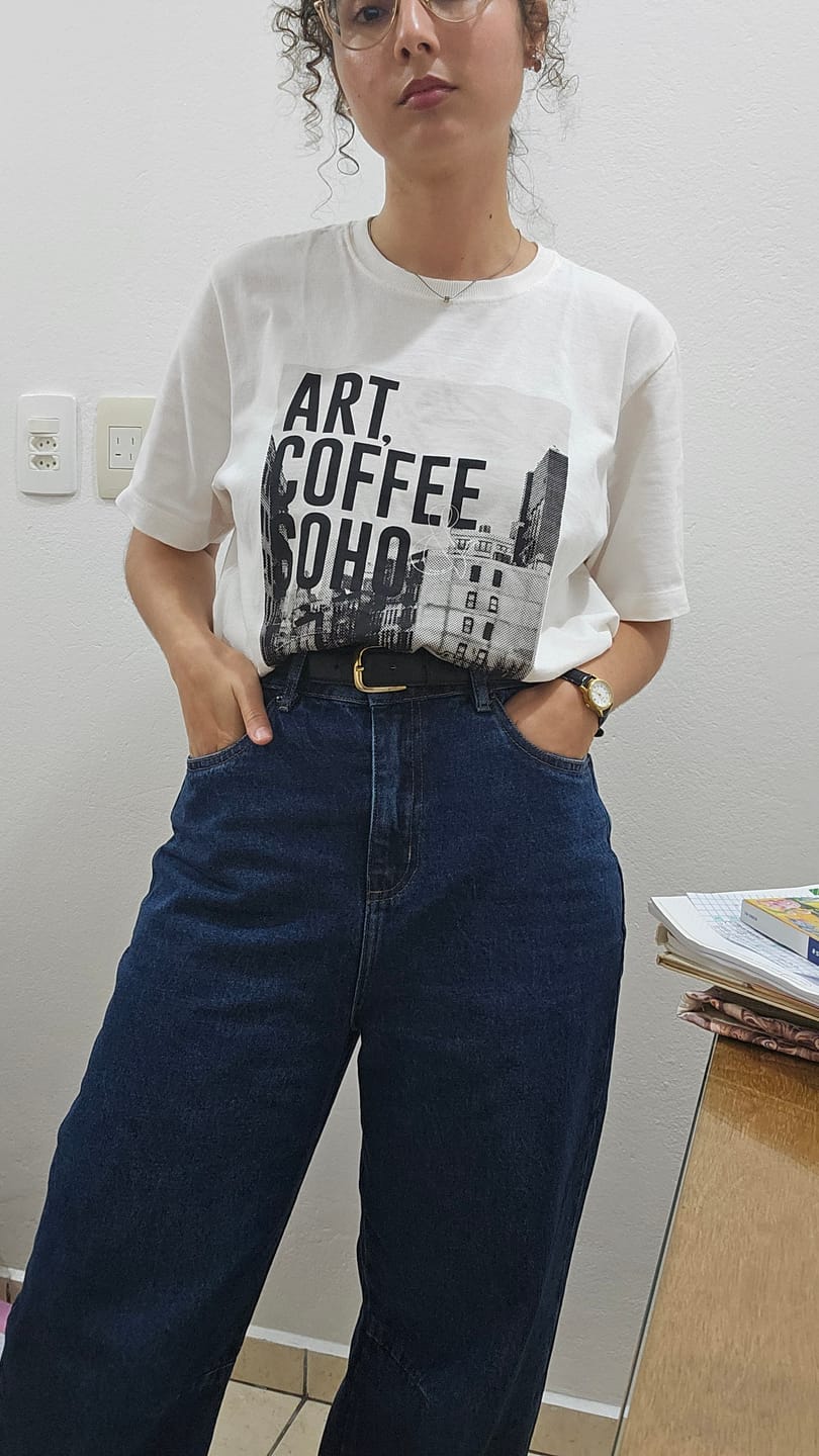 Customer photo review of Calça Jeans Balloon Baobá Azul Escuro