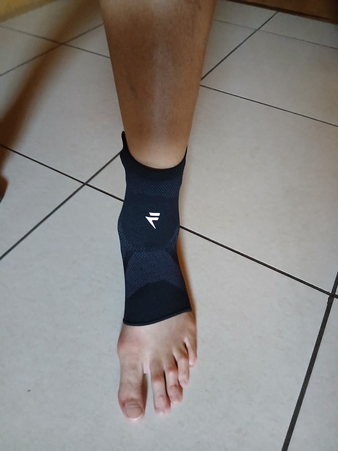 Customer photo review of Maintien de Compression pour Chevilles V3