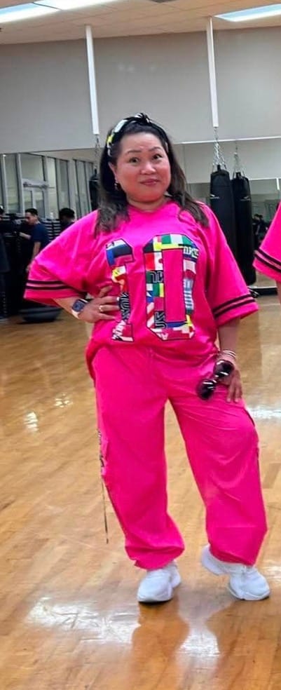Customer photo review of Color Spree Woven Cargo Pants