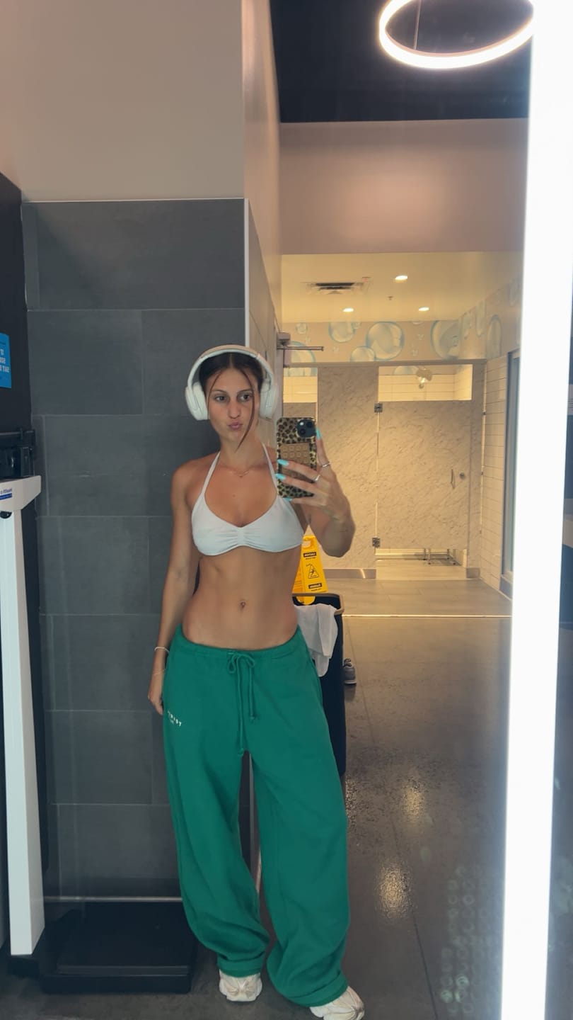 Customer photo review of W2293 Comfort straight leg Joggers