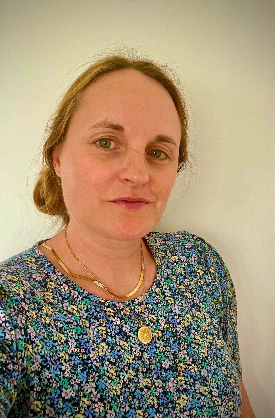 Customer photo review of Essentials Snake Chain Necklace