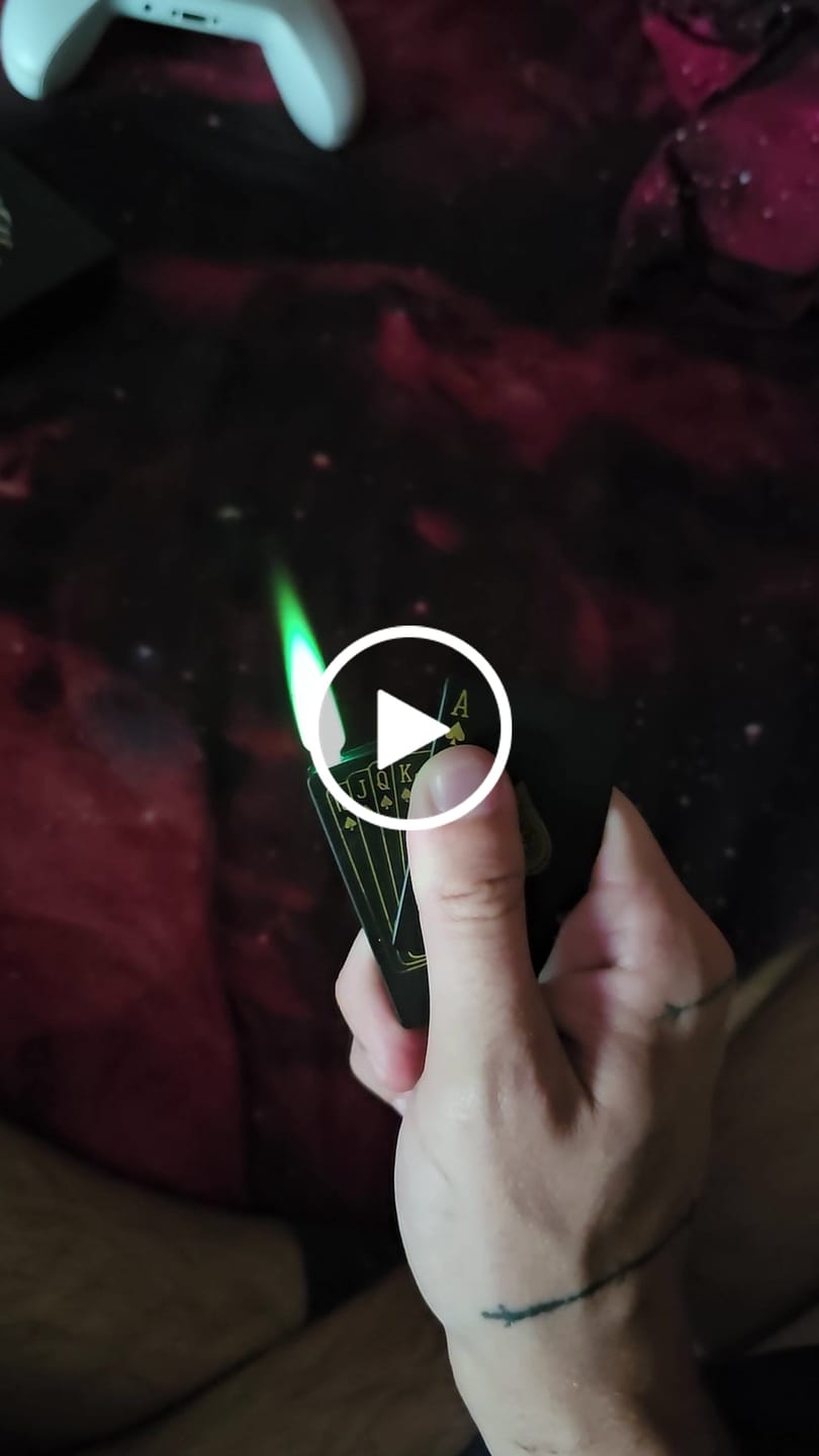Customer video review of Card Lighter