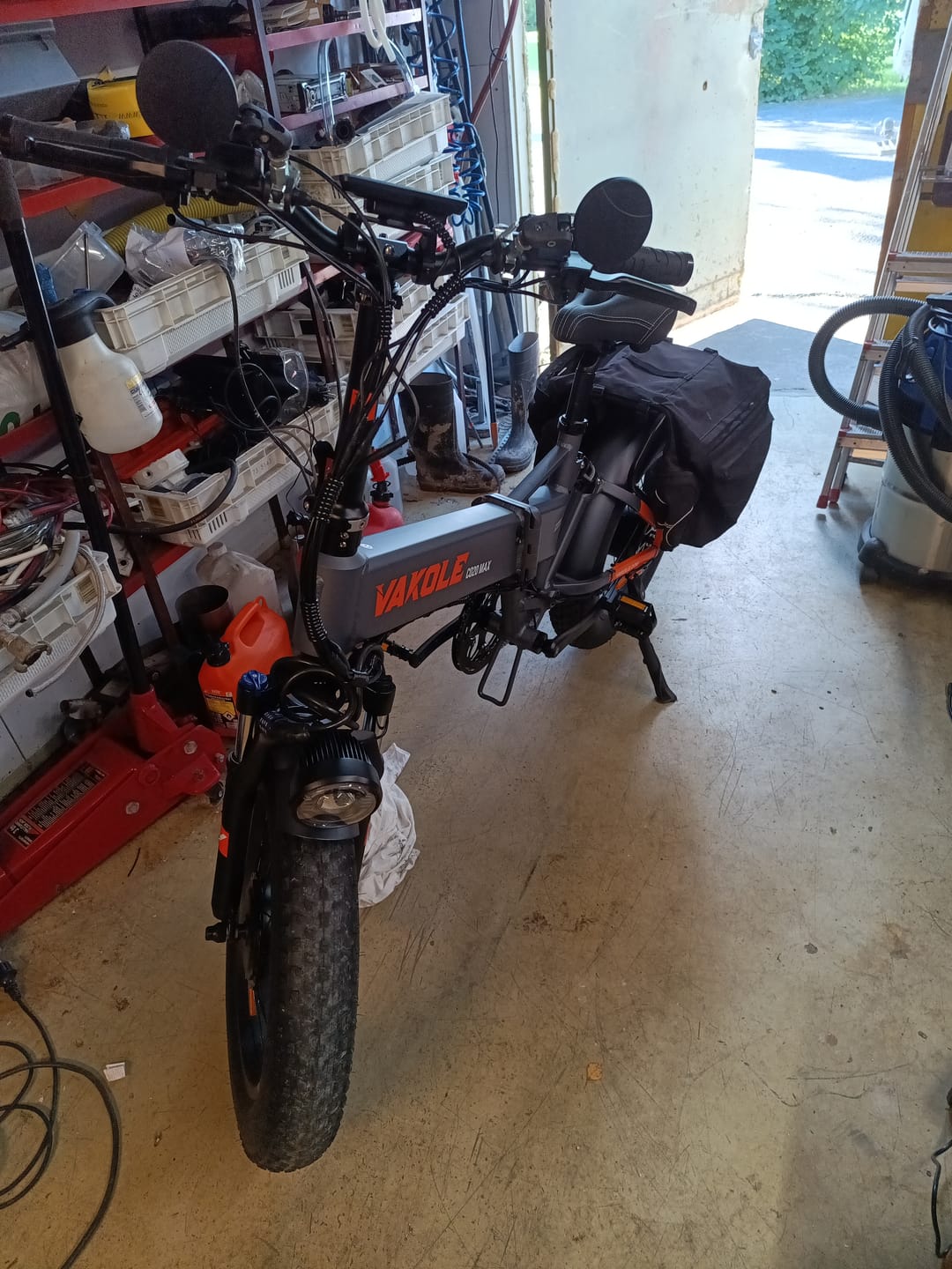 Customer photo review of Vakole CO20 MAX 750W*2 Dual Motor 20" Folding Fat Bike 960Wh with Torque Sensor 20Ah Battery