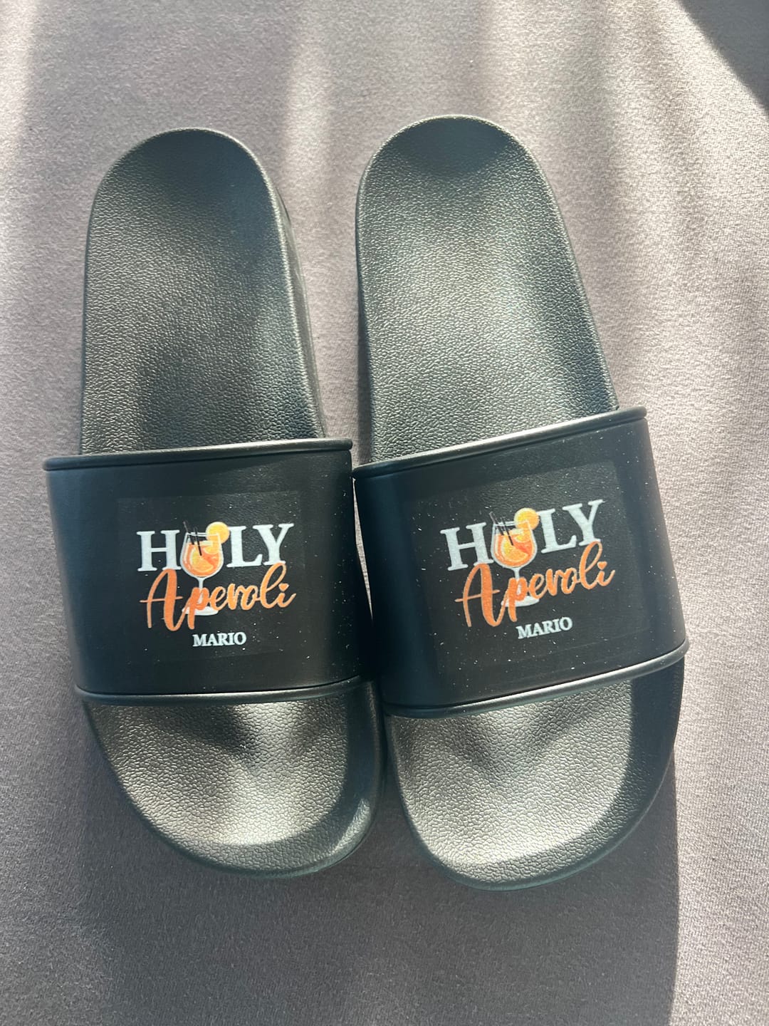 Customer photo review of Holy Aperoli - Personalisierte Badeschlappen für den Sommer mit lustigen Sprüchen