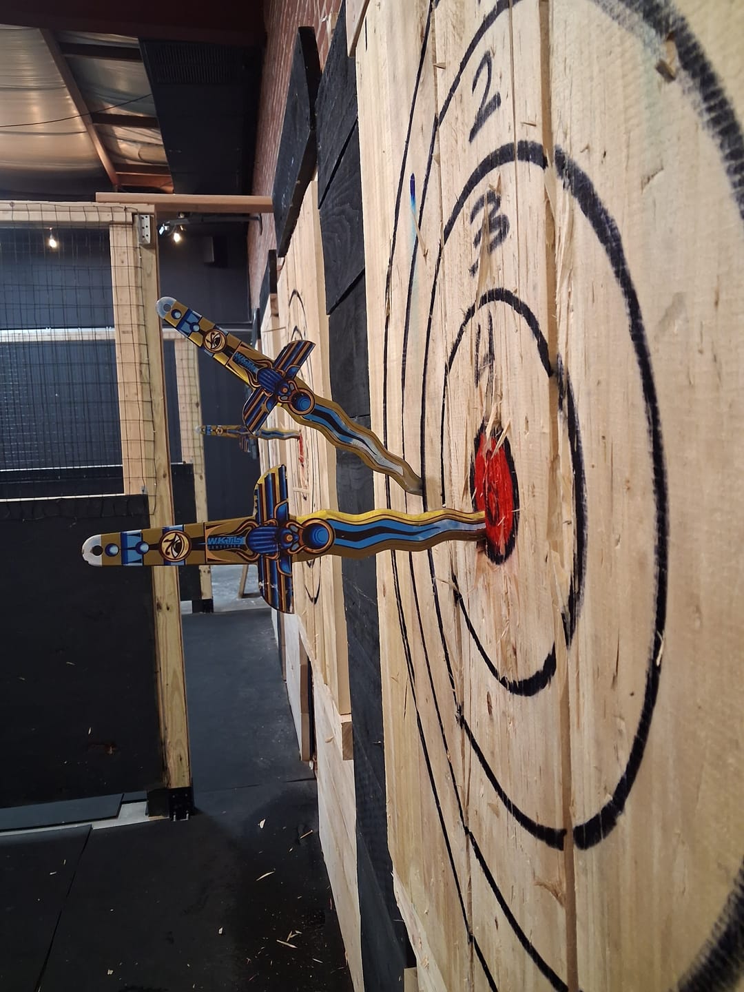 Customer photo review of Toro Khepri Set of 3 Throwing Knives