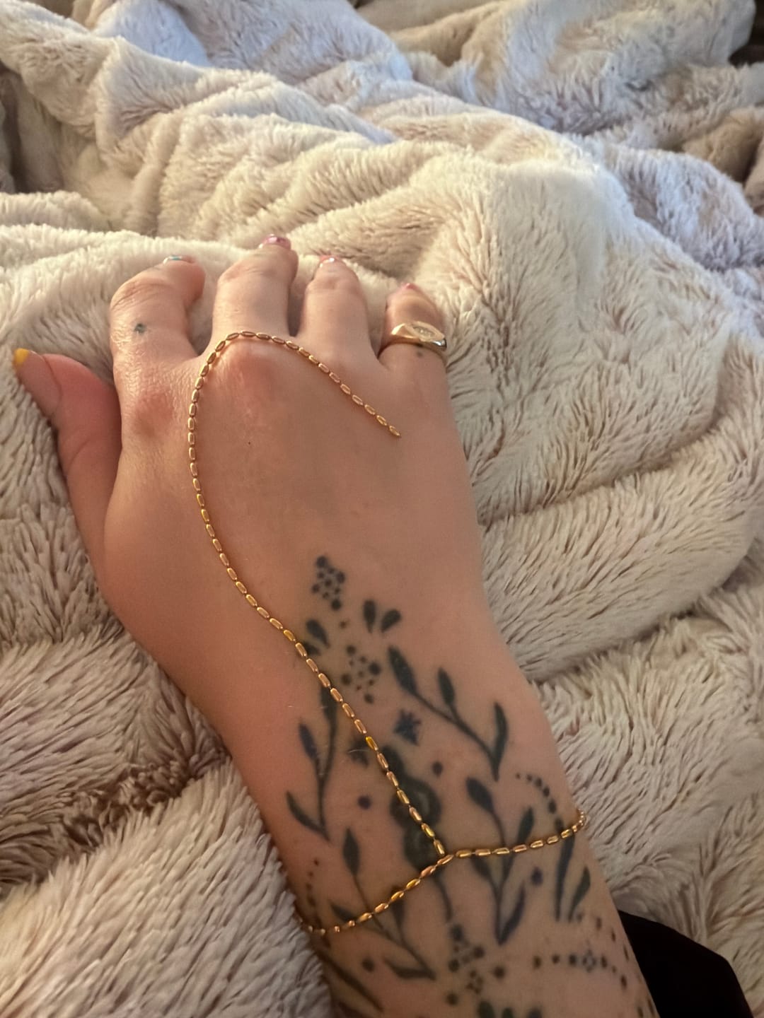 Customer photo review of Moorea Handchain