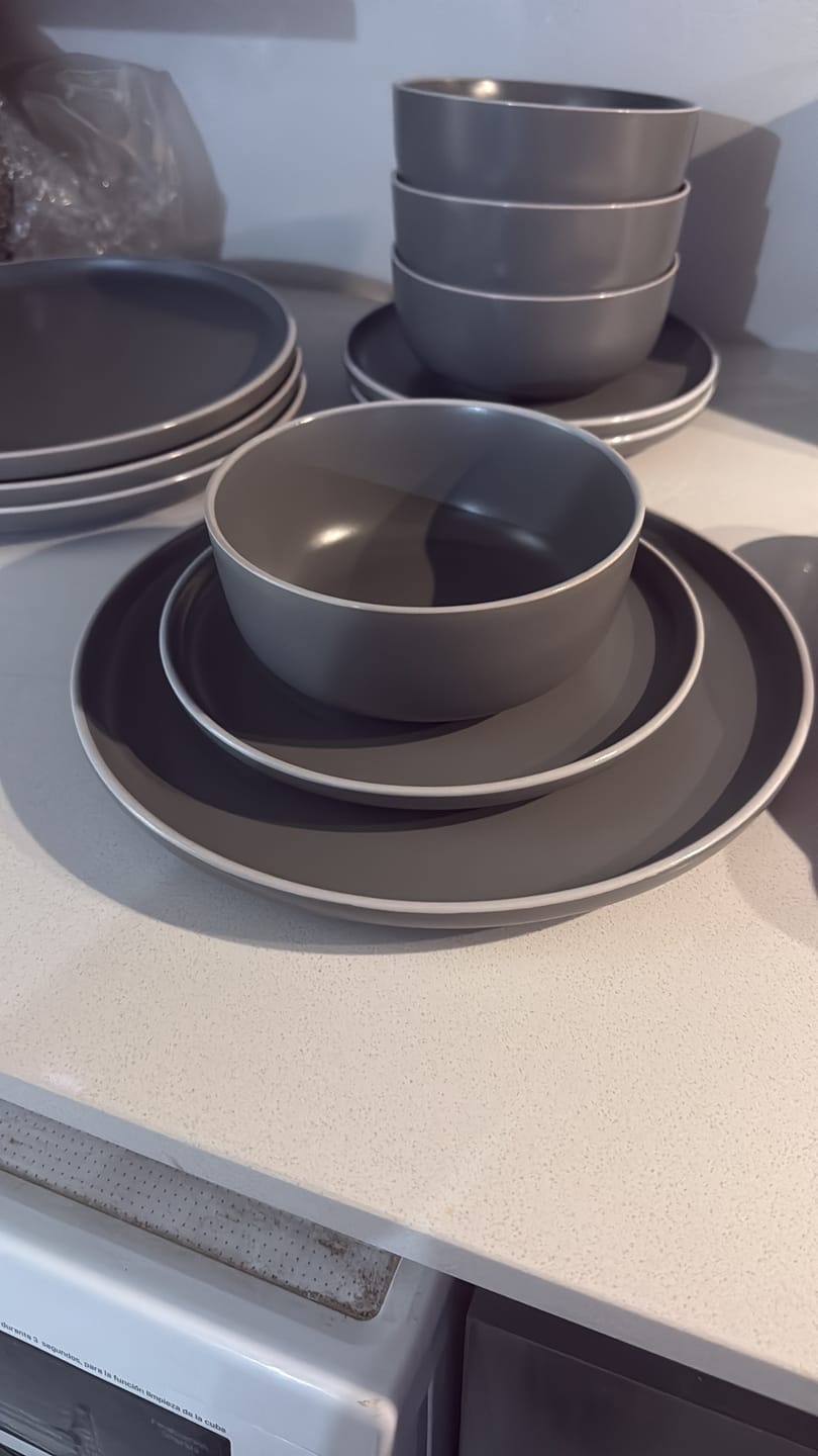 Customer photo review of Vajilla Sakura Grey