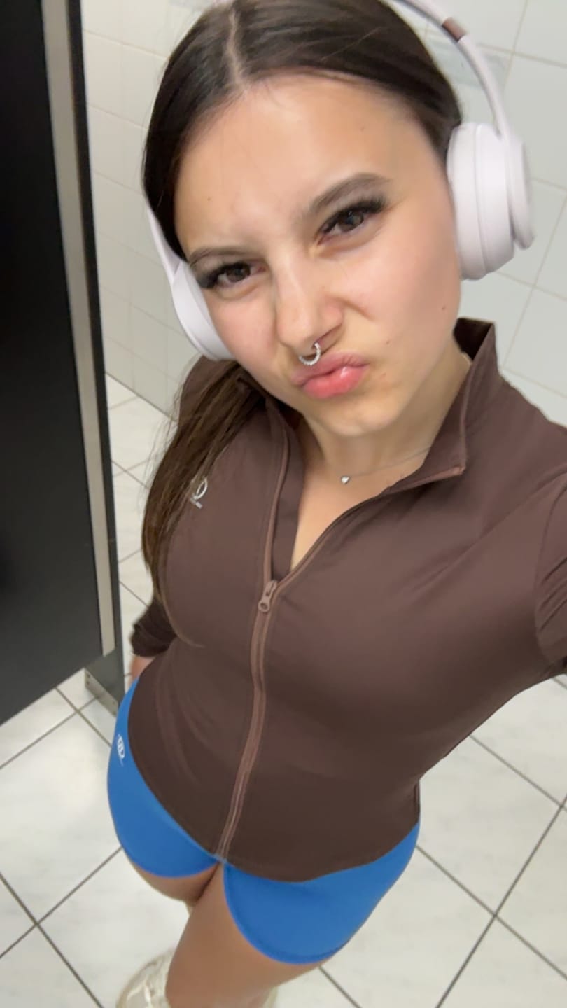 Customer photo review of STYLEFLEX SPORT BRA