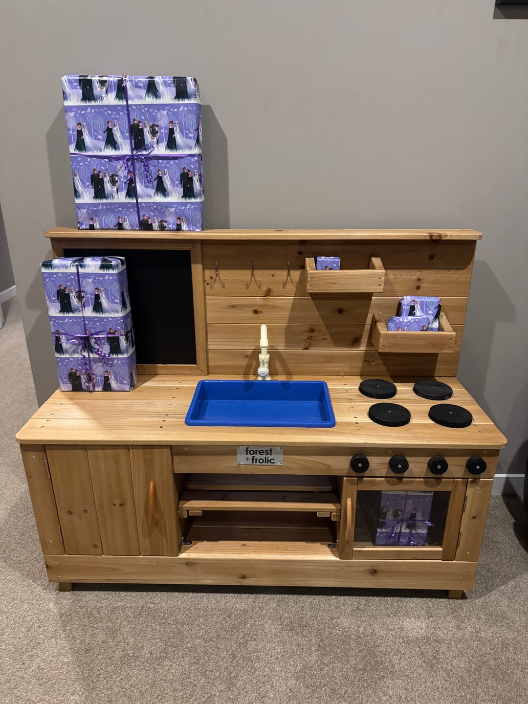 Customer photo review of Mini Mates Mud Kitchen