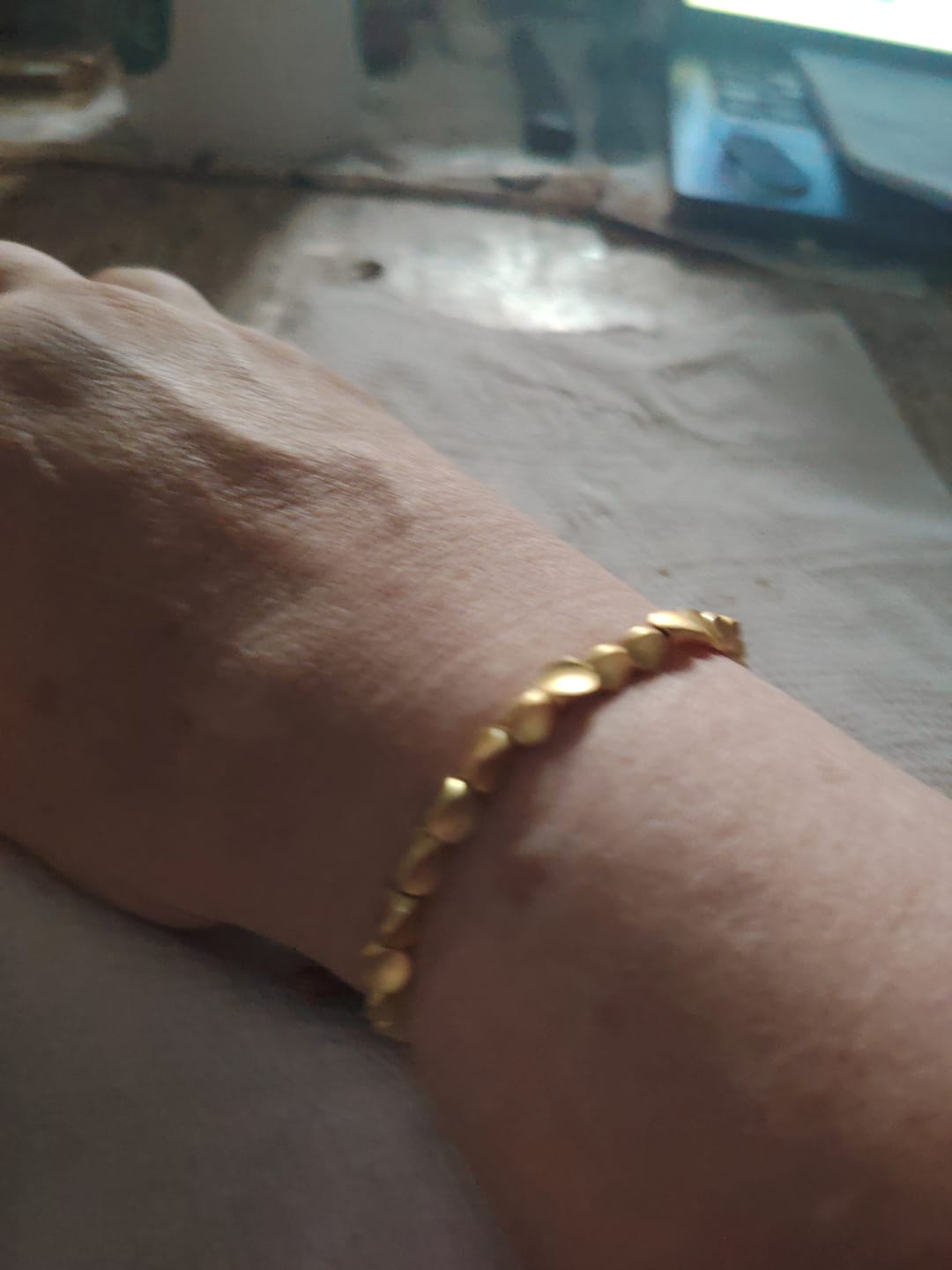 Customer photo review of Bracelet tibétain en perles de cuivre