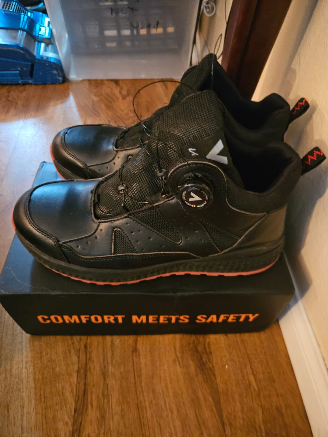 Customer photo review of Maven Men's 6" Steel Toe Dial-Lacing Work Boots