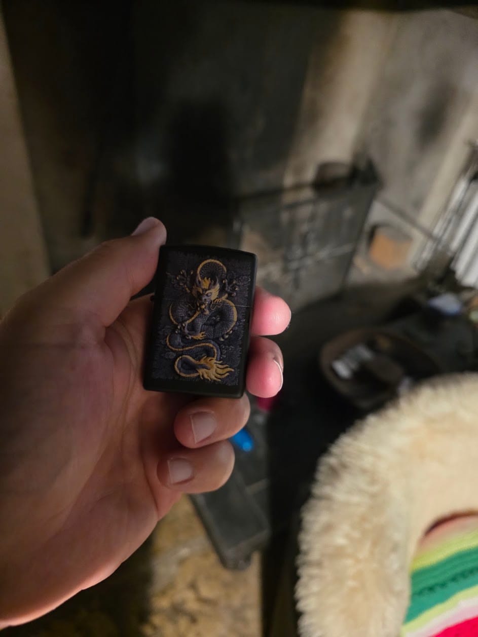 Customer photo review of Zippo Feuerzeug Steindrache