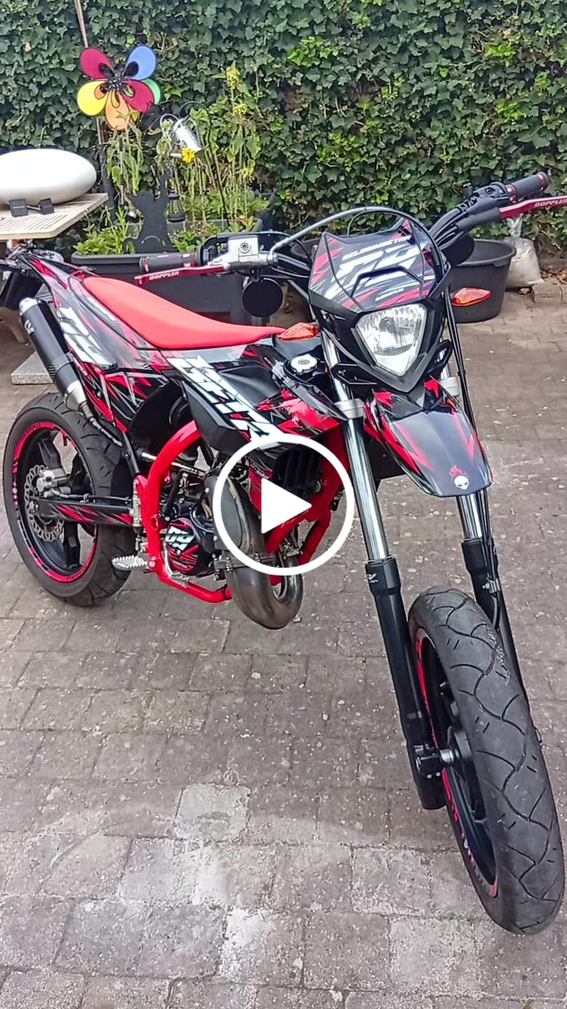 Customer video review of LUEUR - Kit deco BETA 50cc - Rouge