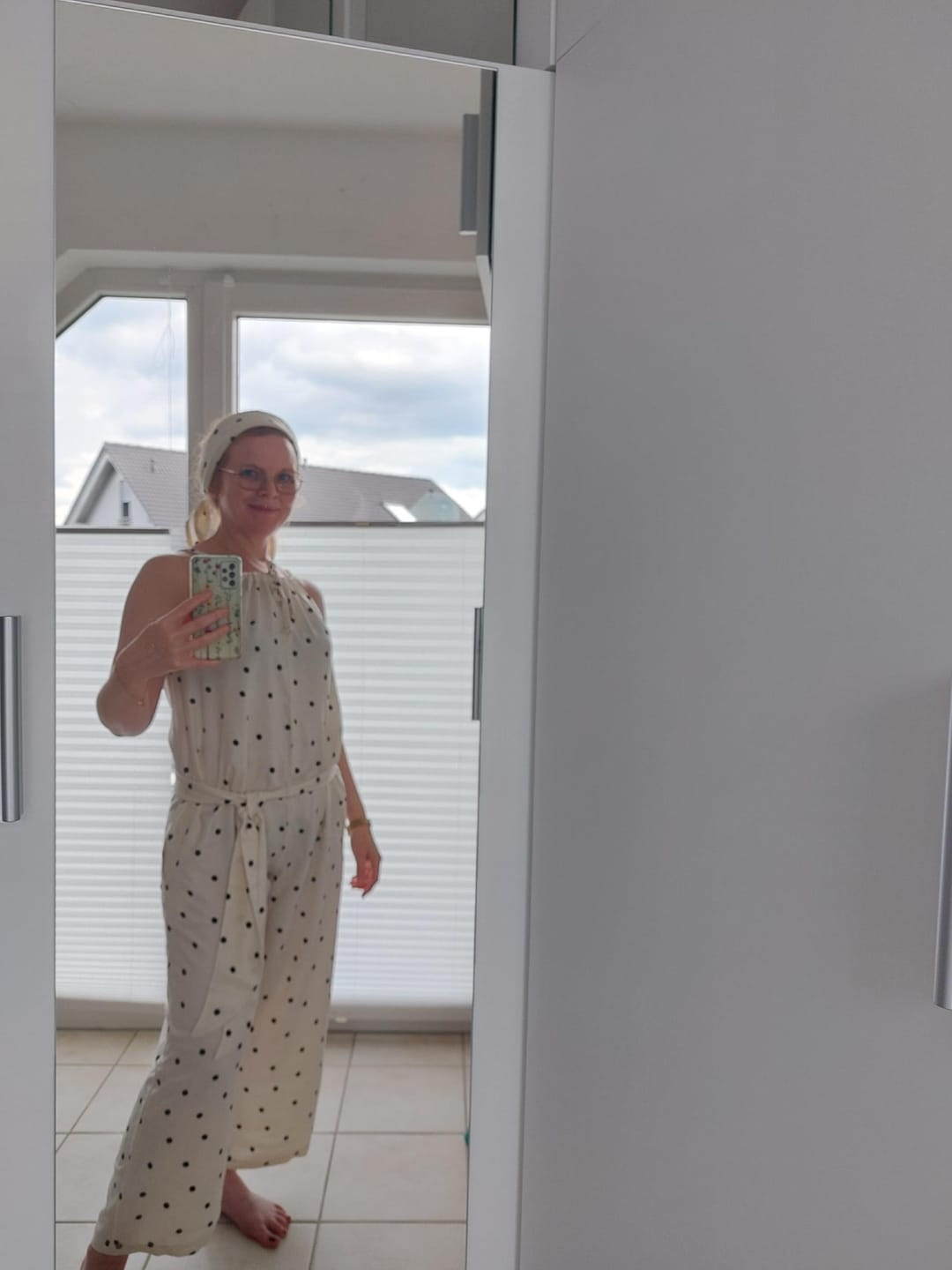 Customer photo review of Cleopatra Jumpsuit | Lockerer Jumpsuit mit verstellbaren Bändern | Dots creme