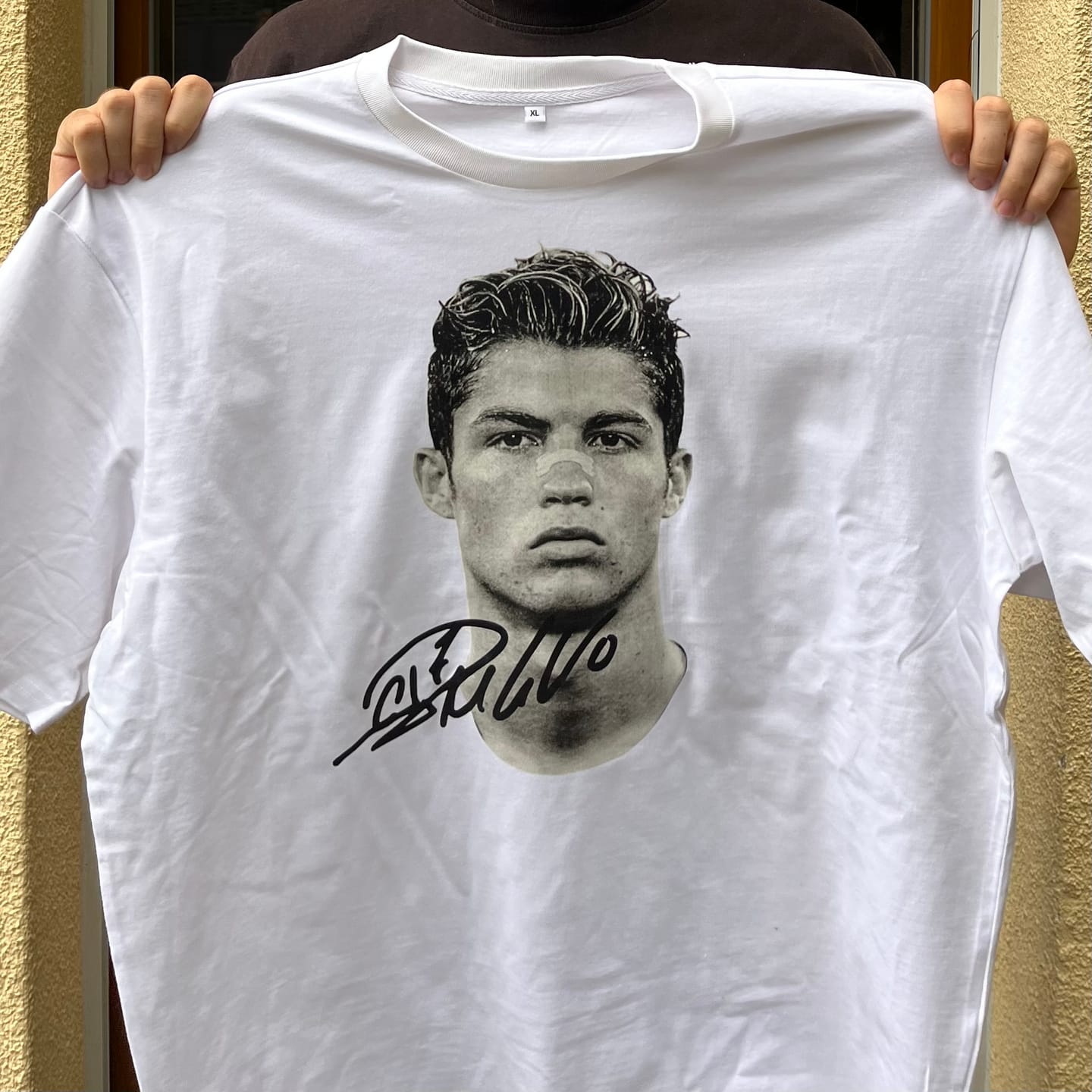 Customer photo review of CRISTIANO RONALDO BIG FACE TEE