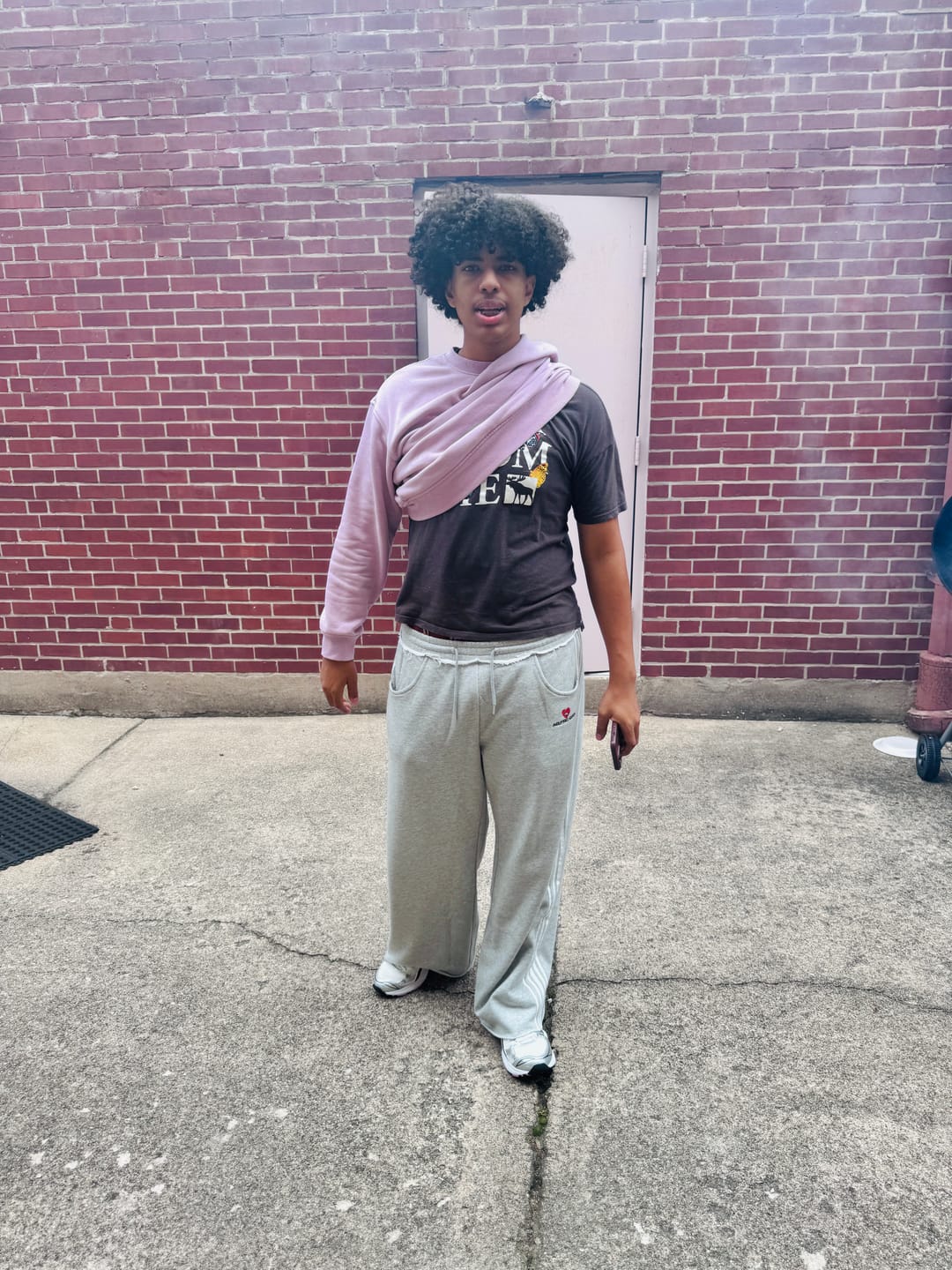 Customer photo review of Aelfric Eden Double Waist Baggy Sweatpants