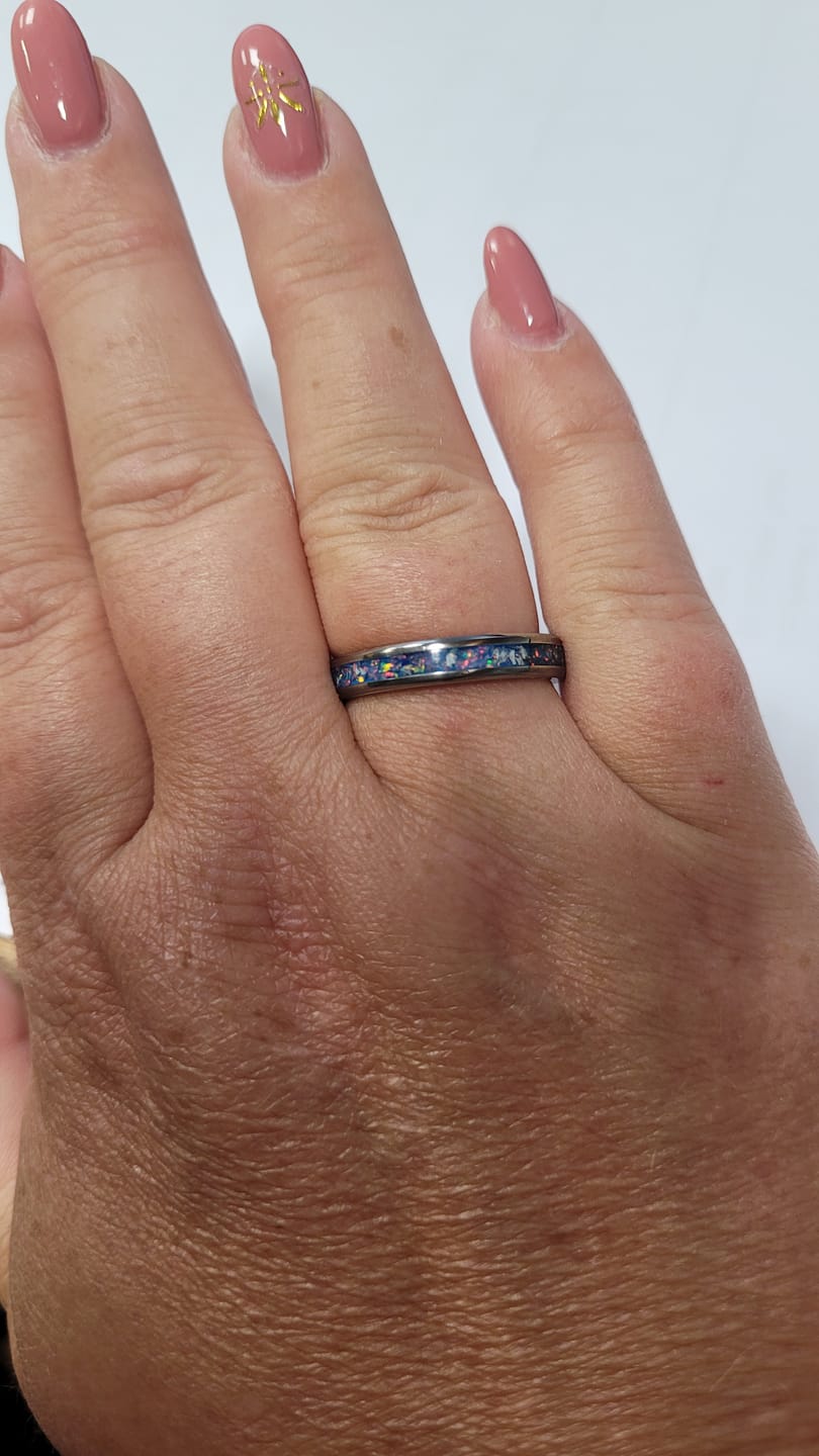 Customer photo review of Ladies Quiet Memory Channel Ring (SS)