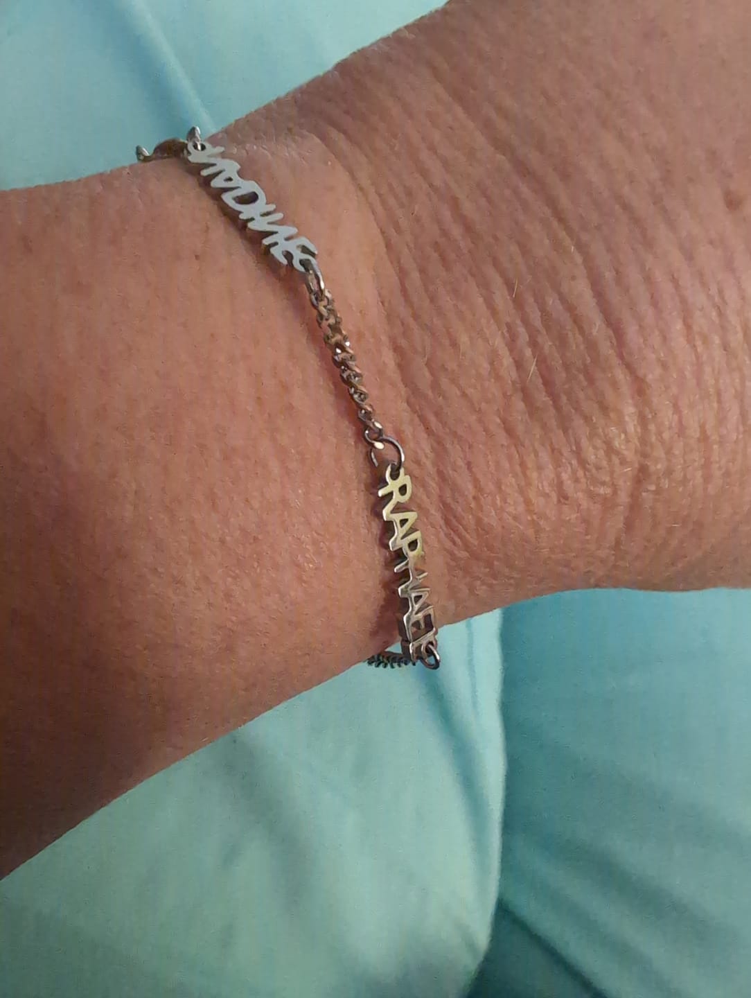 Customer photo review of Personalisiertes Namensarmband