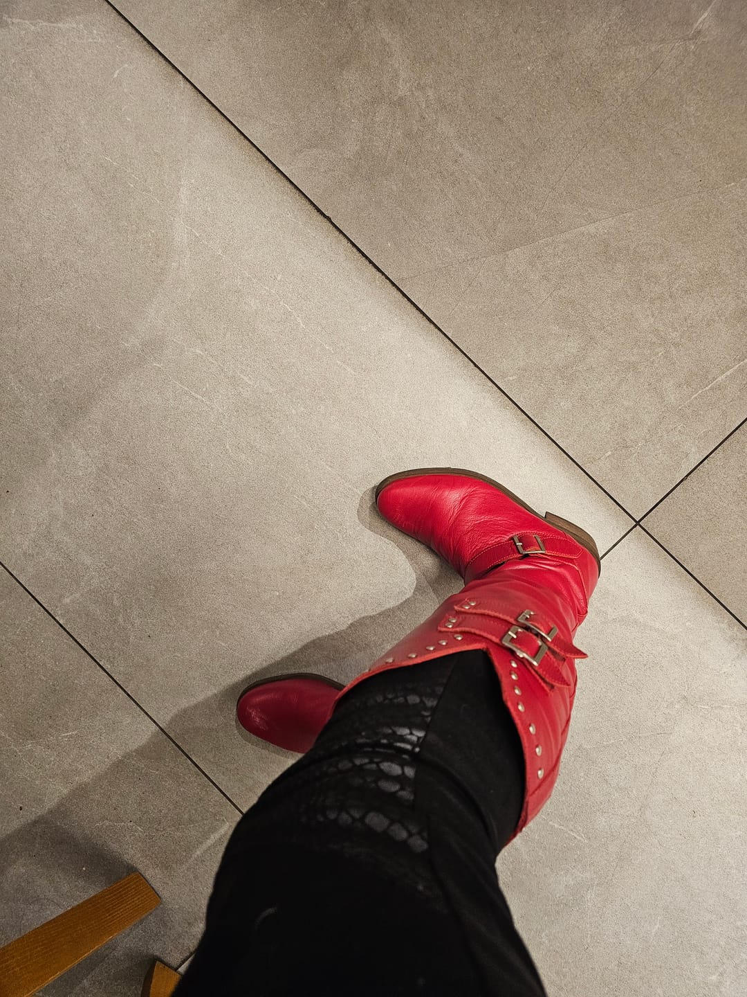 Customer photo review of Bota Mujer / Carpintero Rojo