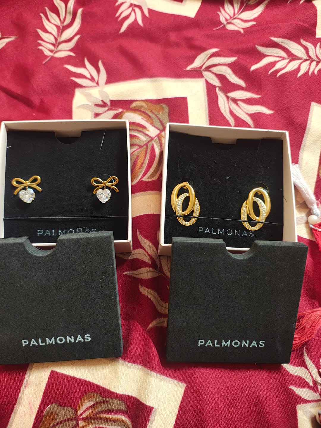 Customer photo review of Elegant Interlinked Stud Earrings