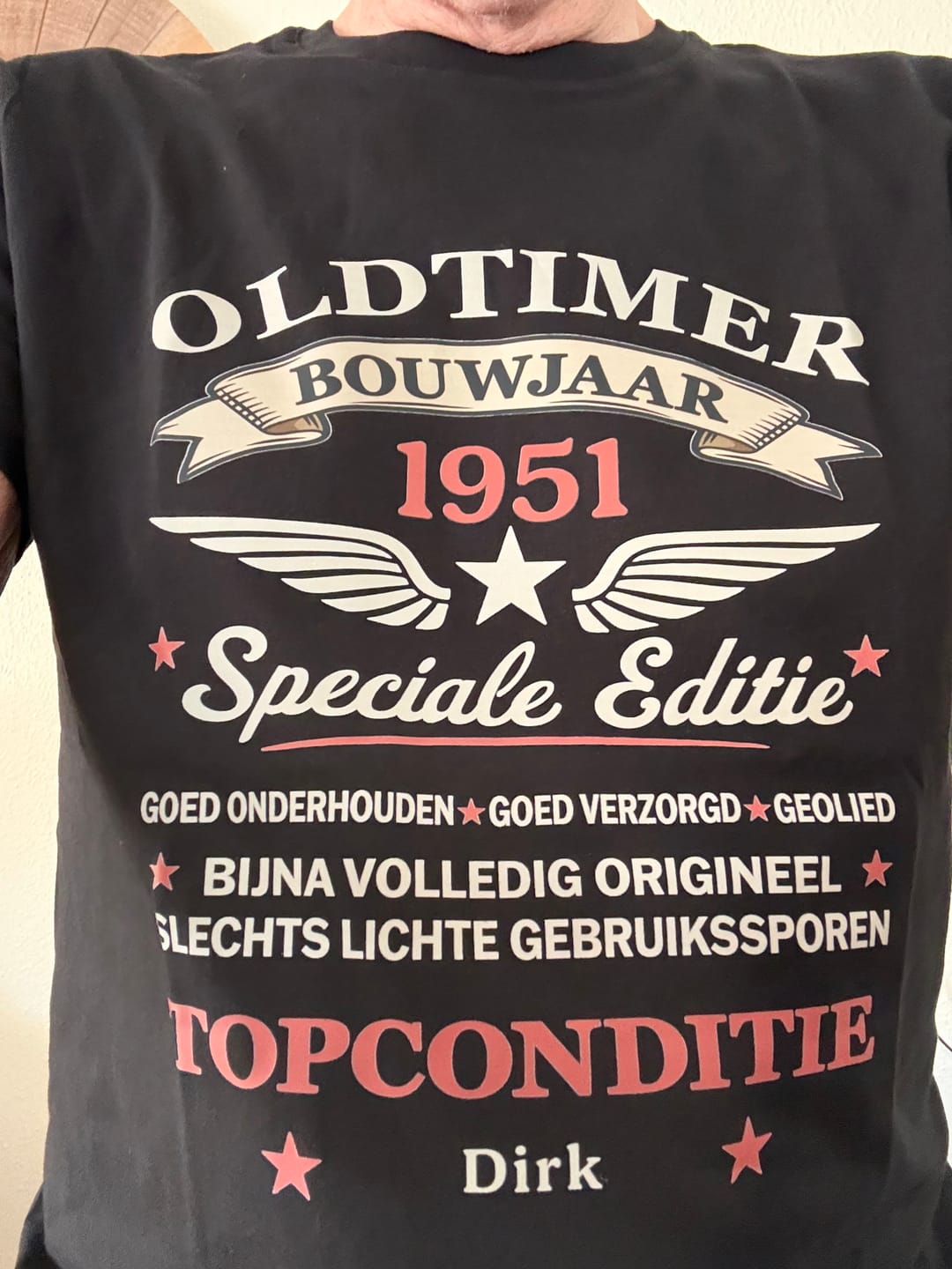 Customer photo review of Oldtimer - Gepersonaliseerd verjaardagsshirt met vintage design