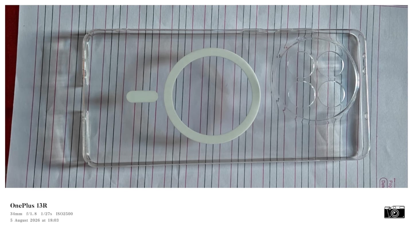 Customer photo review of OnePlus 13R - Anti Yellow MagSafe Clear Case