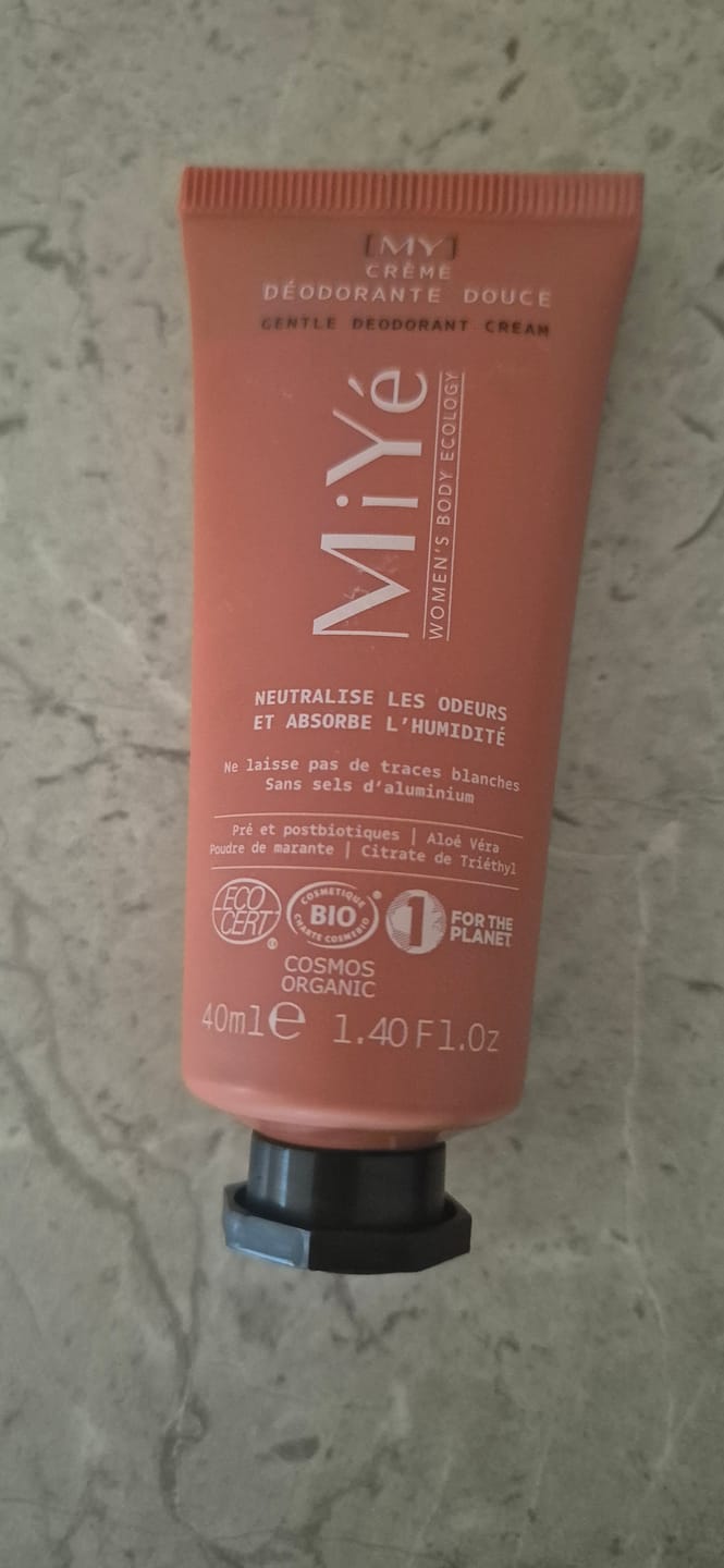 Customer photo review of MiYé - Gentle Deodorant Cream, švelnus kreminis dezodorantas be aliuminio druskų ir alkoholio, 40 ml
