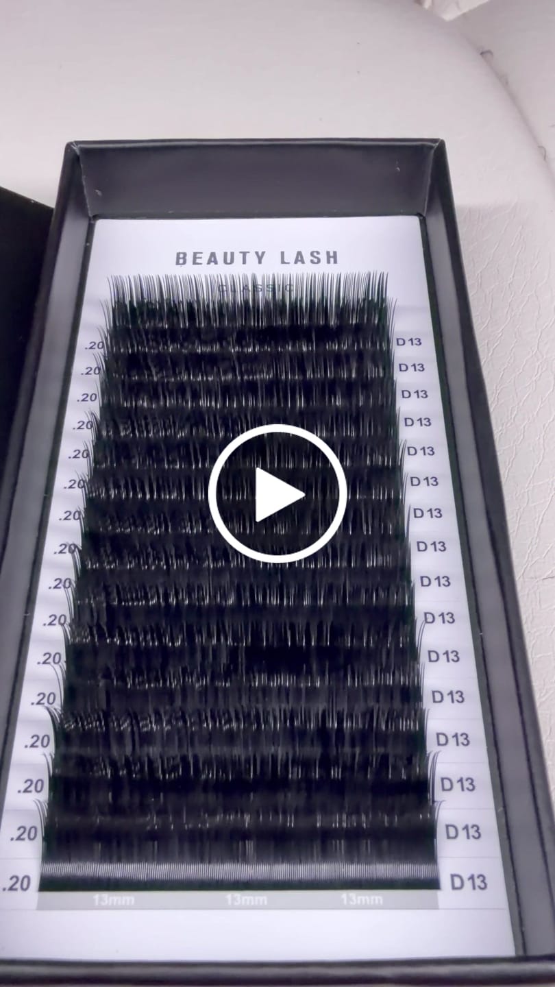 Customer video review of Classic Lashes