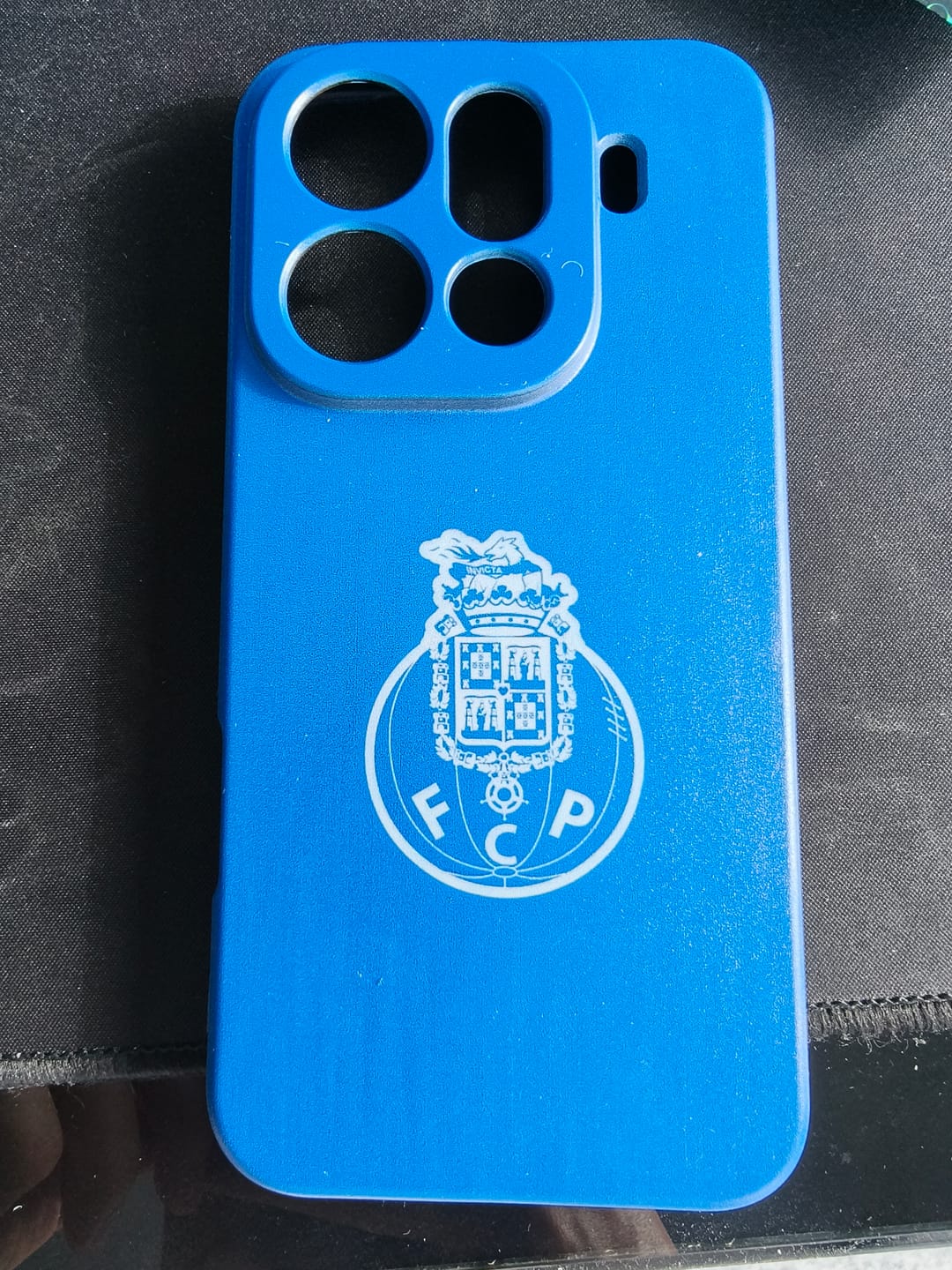 Customer photo review of FC Porto Official Case - Classic Logo White Version