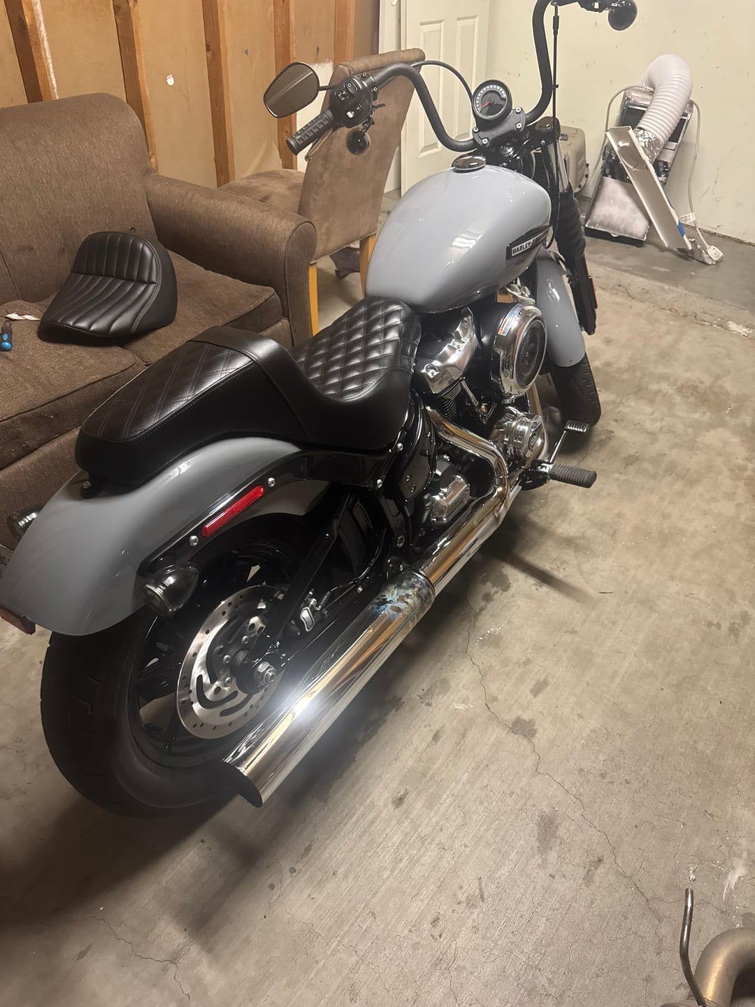Customer photo review of Iron Born Diamond Stitch 2-Up Seat for Harley Softail Street Bob FXBB/S