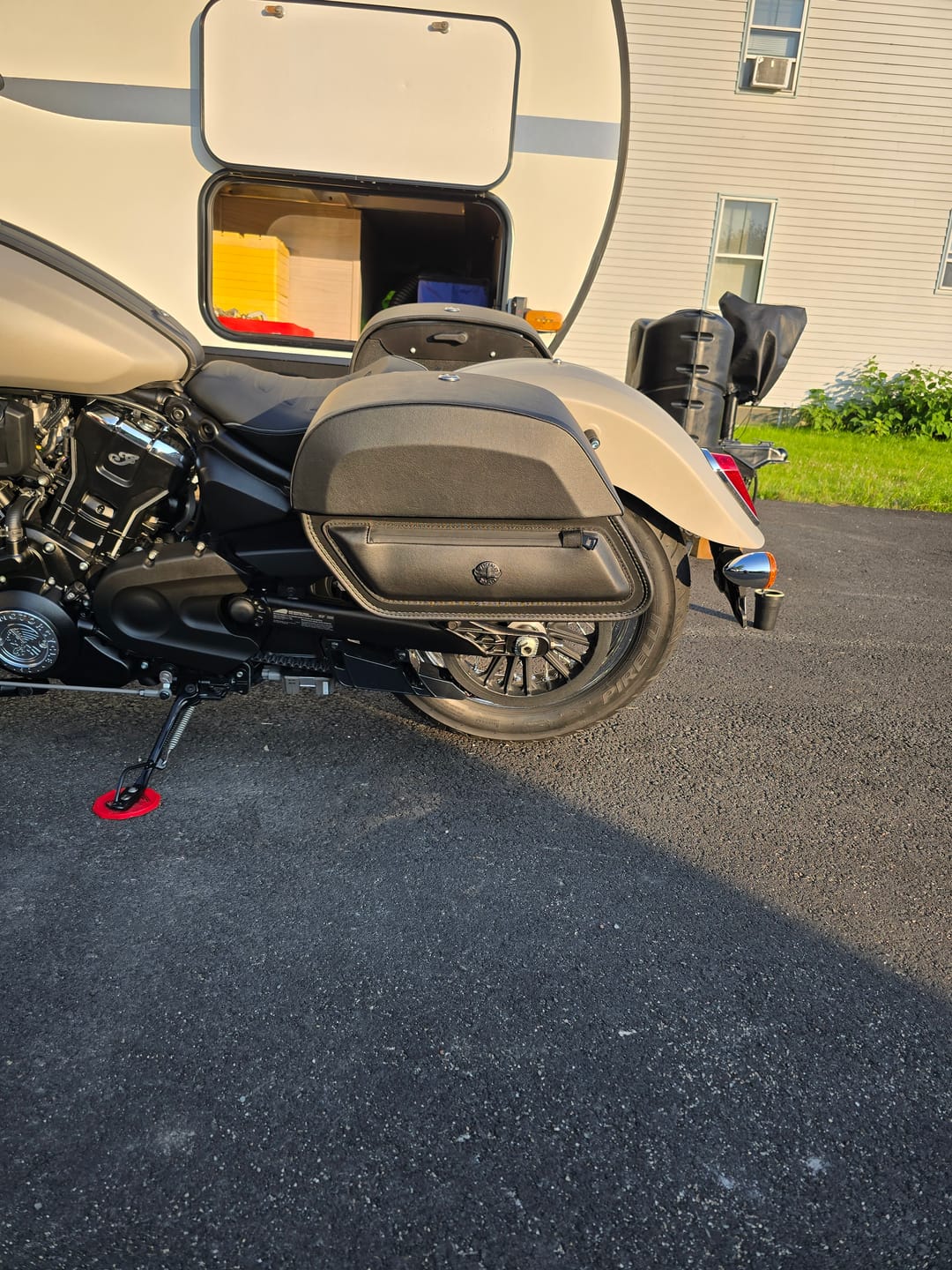 Customer photo review of 28L - Pantheon Quick-Mount Medium 2025+ Indian Scout Bobber Motorcycle Saddlebags