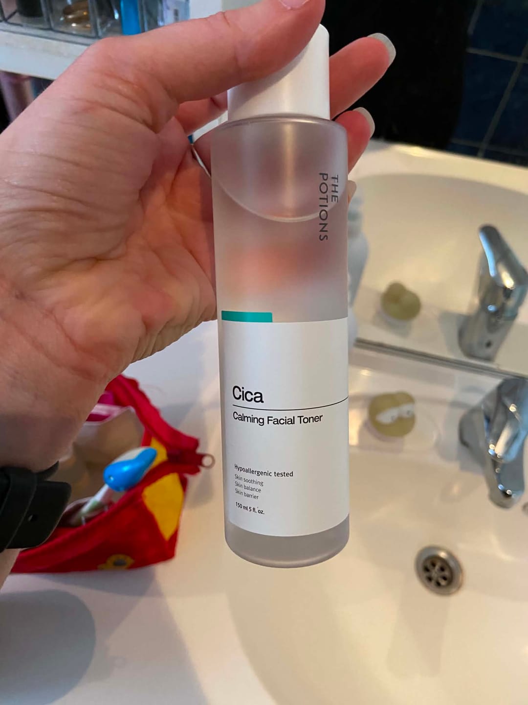 Customer photo review of The Potions Cica Calming Facial Toner (150ml) - Beroliger og renser porer
