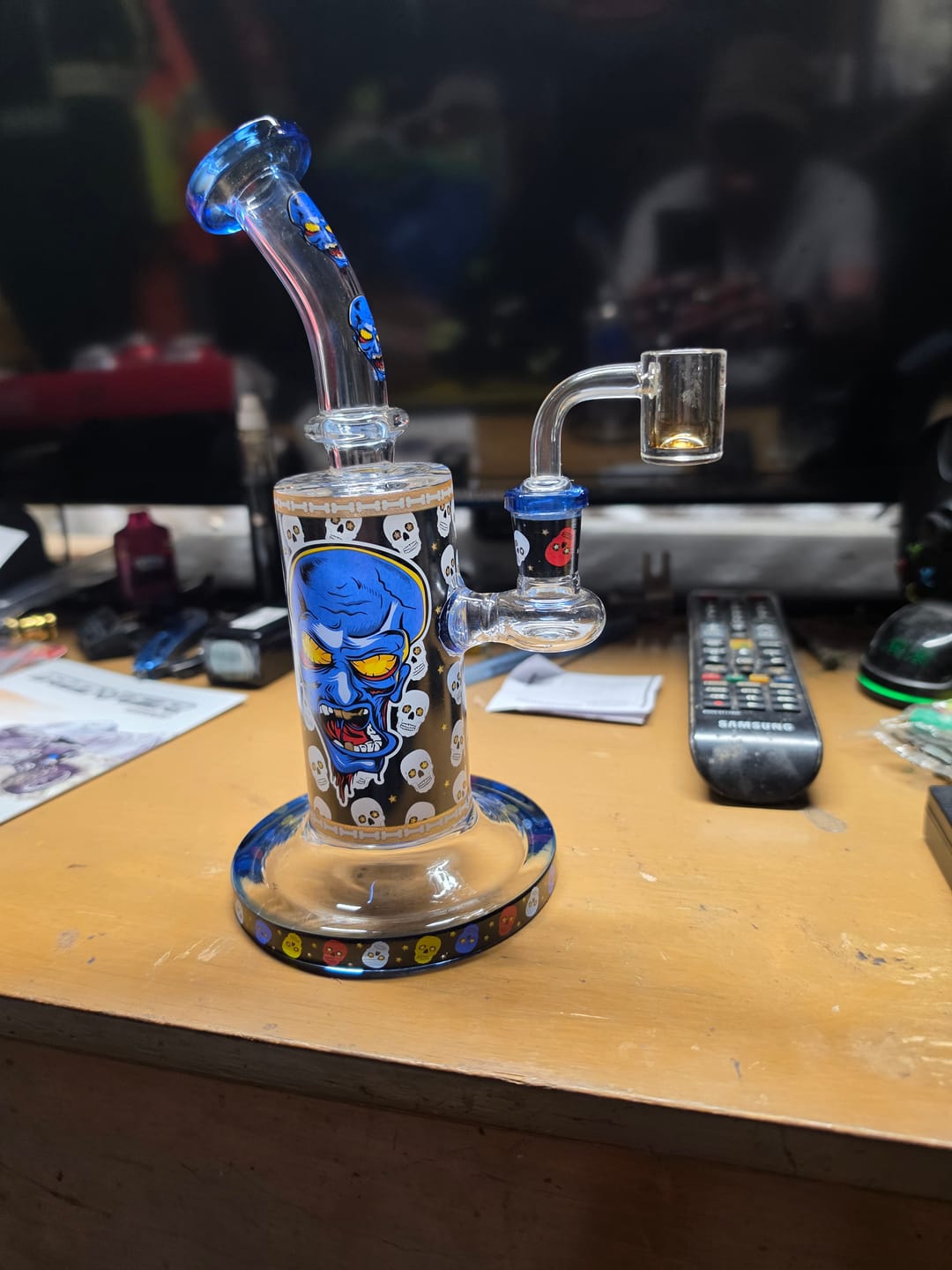 Customer photo review of 9" Arsenal Glass Angry Skull Dab Rig (5mm)