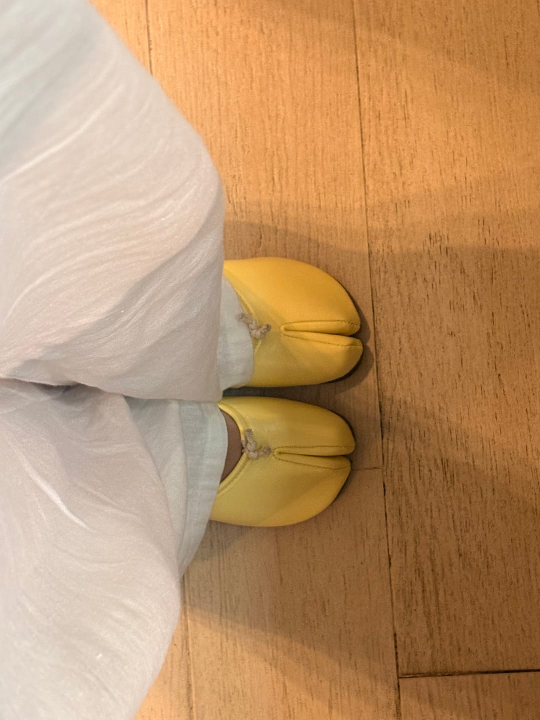 Customer photo review of Tabi Isabella Amarillos