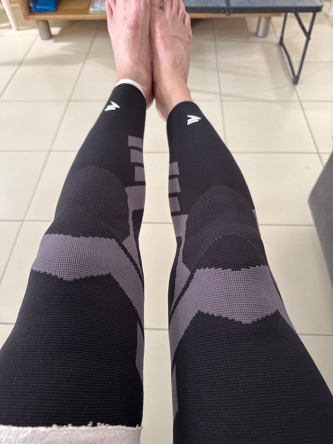 Customer photo review of Compression Sleeves V2 for Knees and Legs