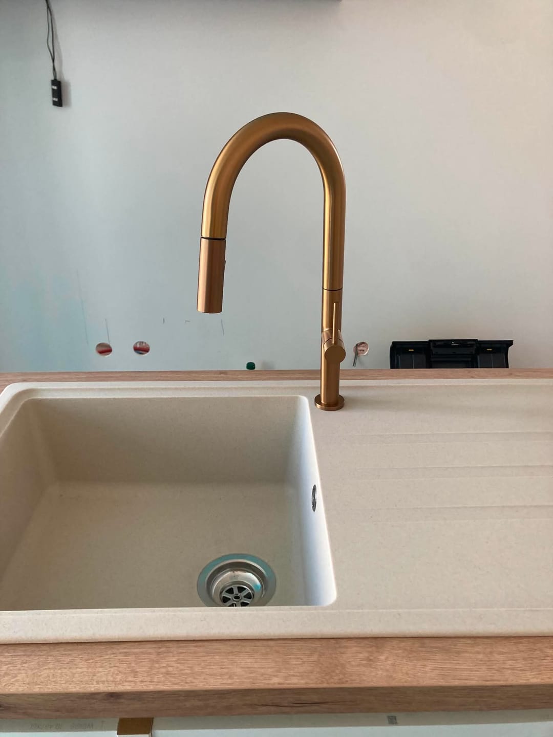 Customer photo review of Mitigeur de cuisine avec douchette or rose brossé