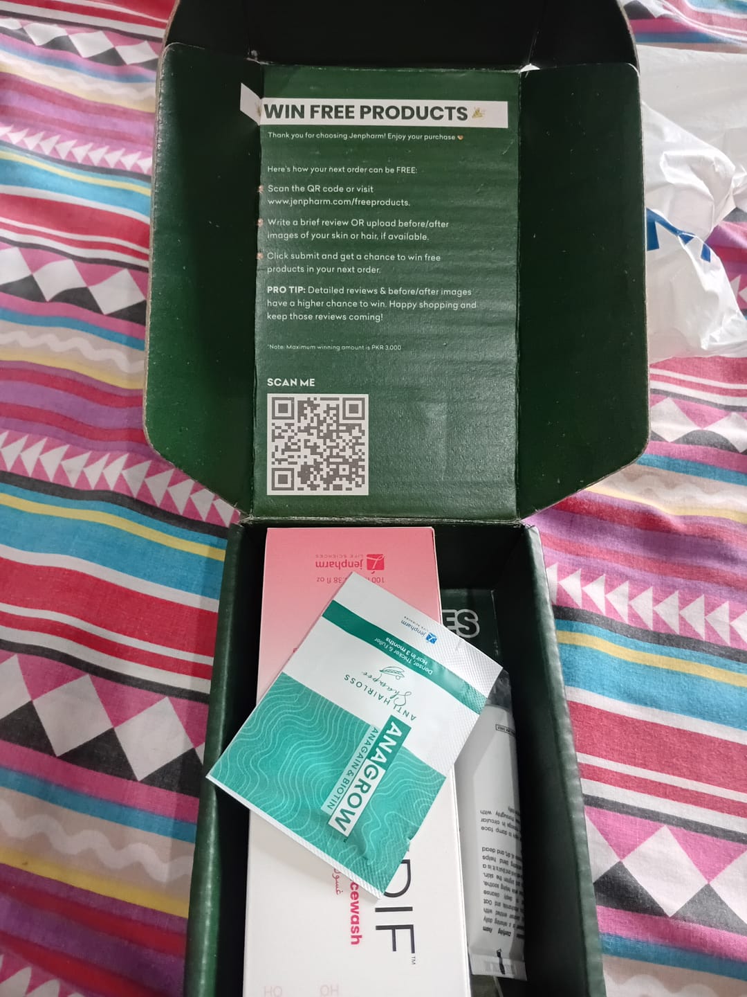 Customer photo review of Maxdif Facewash
