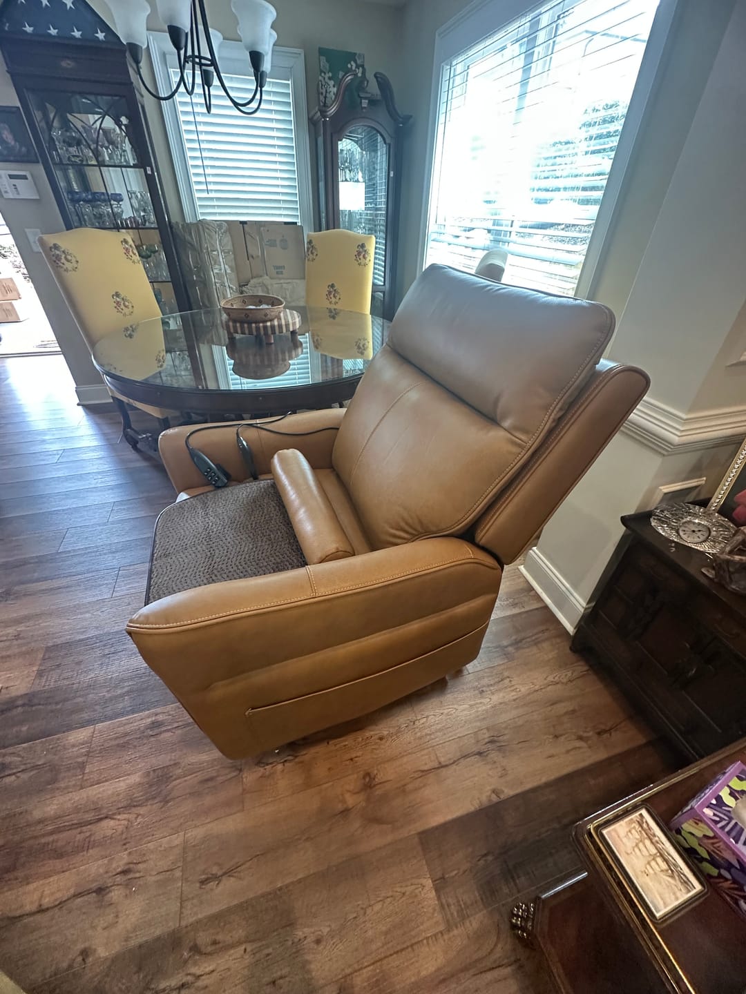 Customer photo review of 9219 Zero Gravity Power Lift Recliner – Top Grain Leather, Four Motor, Heat & Massage