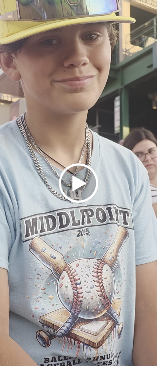 Customer video review of Franco Chain (Silver)