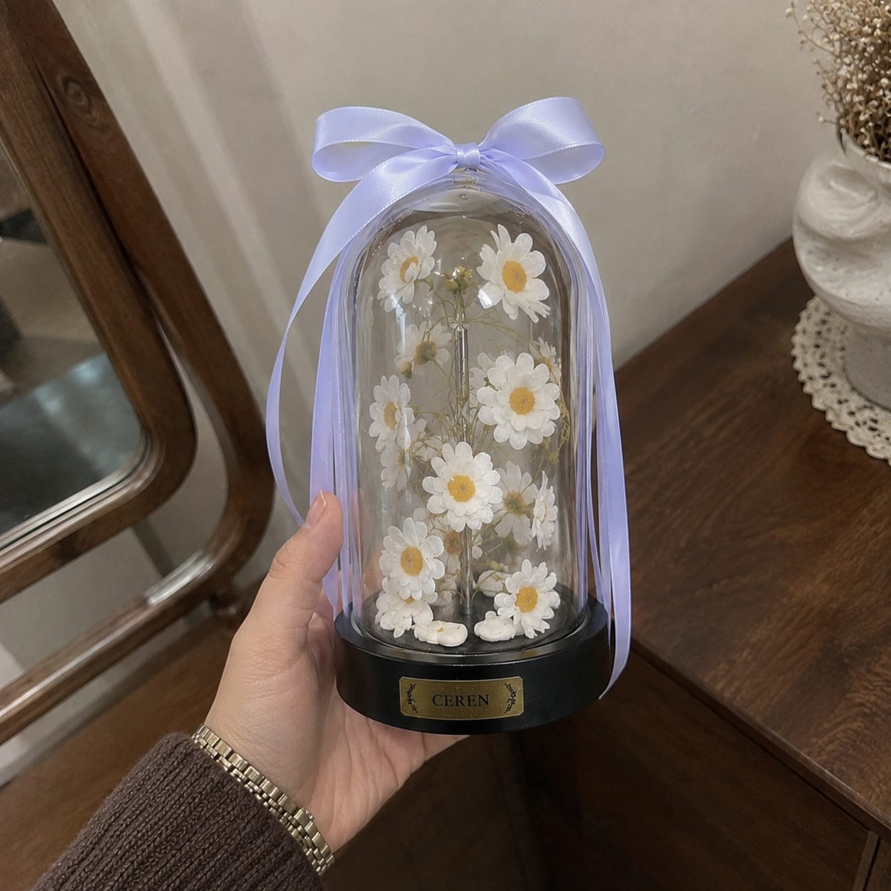 Customer photo review of Kişiye Özel Işıklı Papatya Fanusu