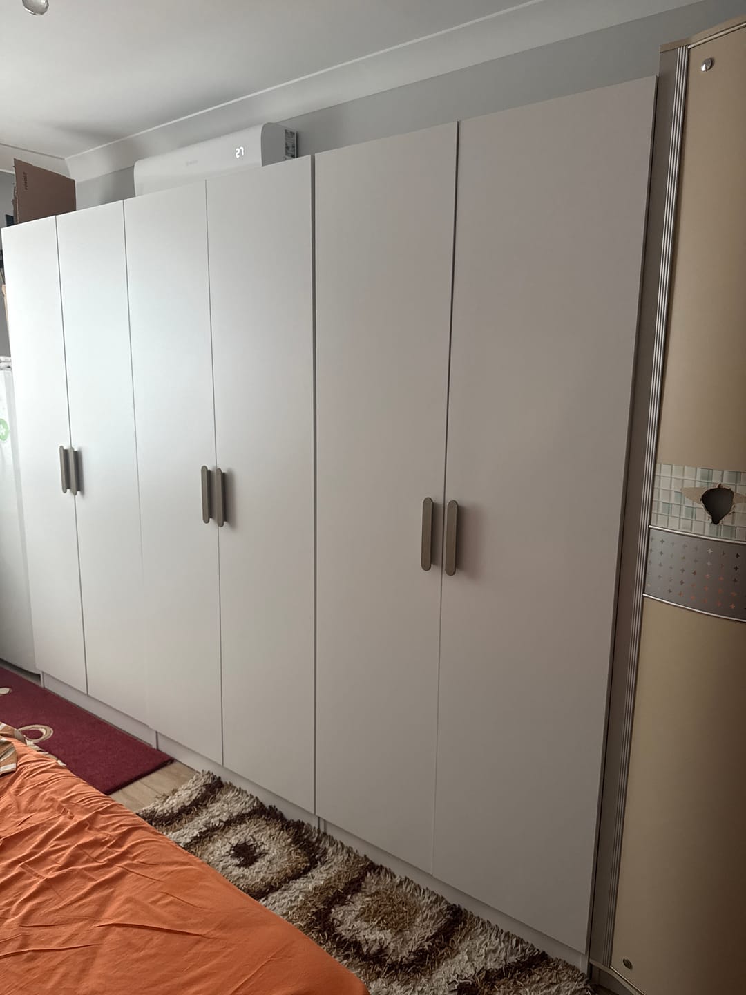 Customer photo review of Rani BA159  Gardırop 2 Kapaklı Raflı 2 Askılı Elbise Dolabı Beyaz