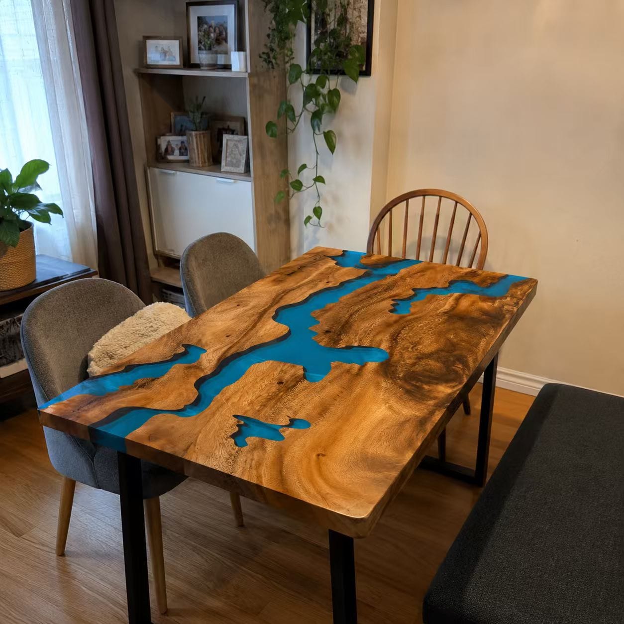 Customer photo review of Walnut Wood with Transparent Epoxy Resin Dining Table