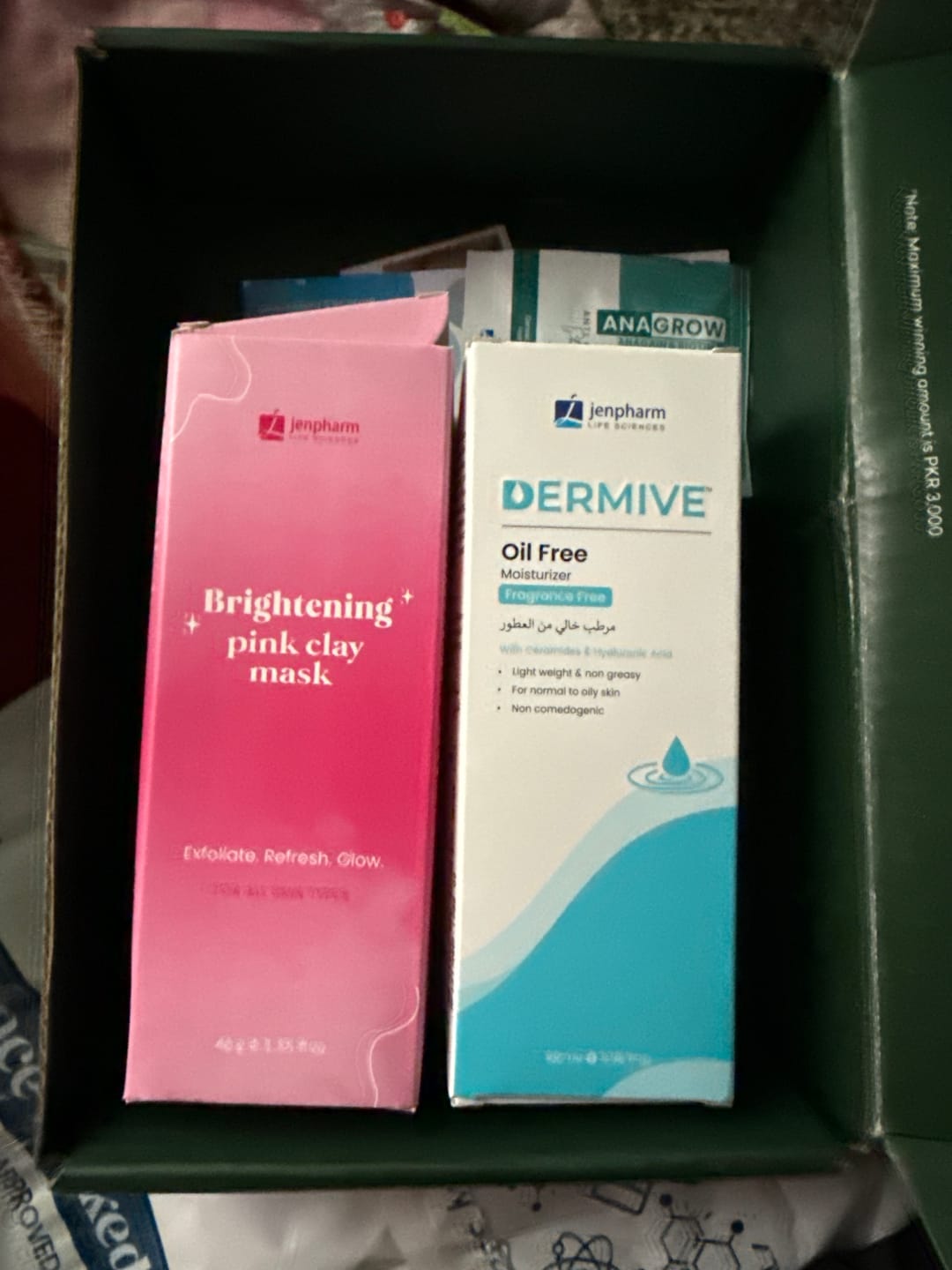 Customer photo review of Dermive Oil-Free Fragrance Free Moisturizer