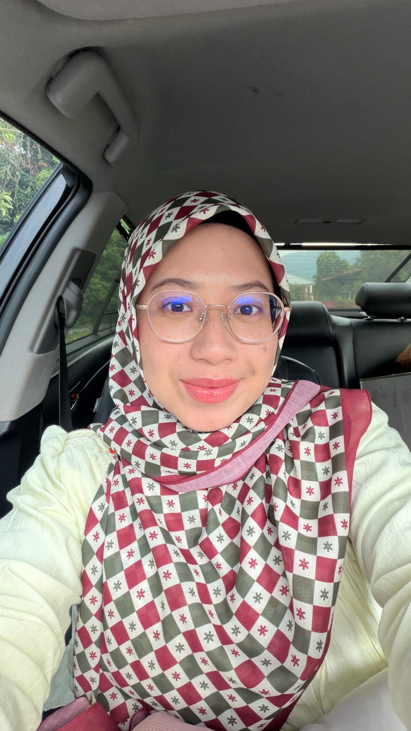 Customer photo review of Monogram Square (Burgundy)
