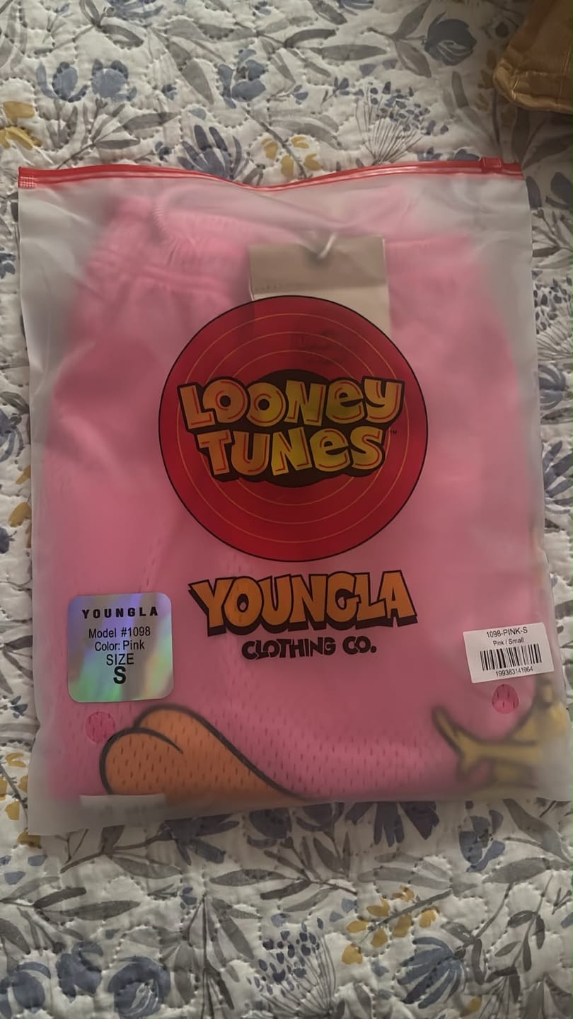 Customer photo review of 1098 - Looney Tunes Basketball Shorts